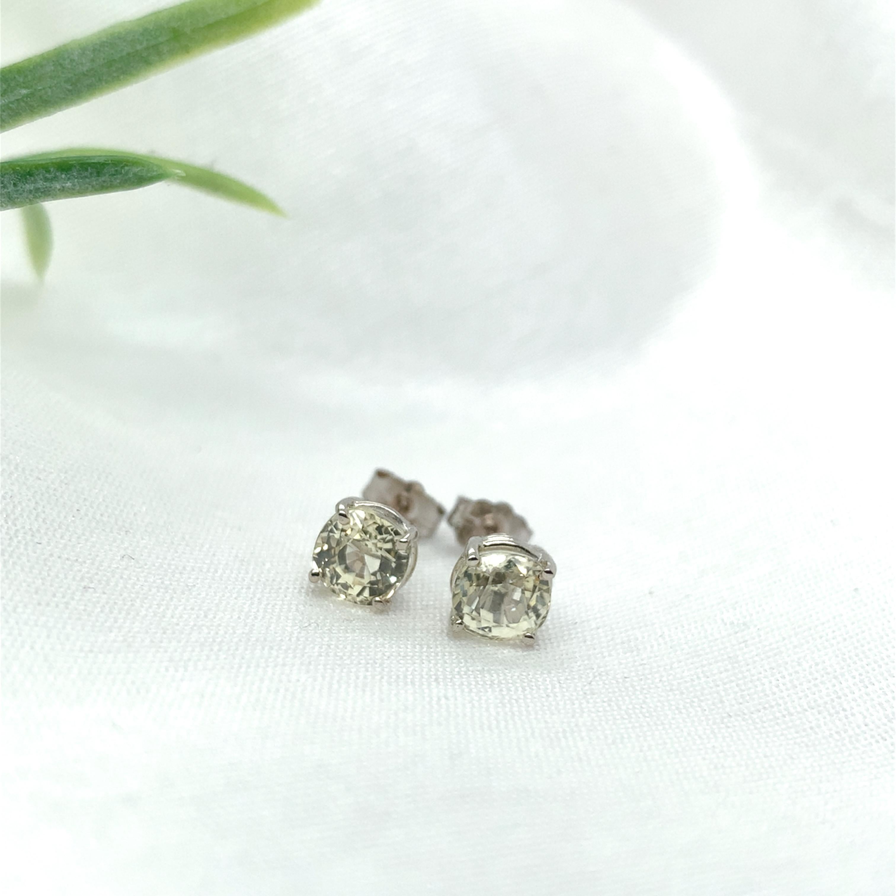 Women's or Men's 14K White Gold Pale Yellow Sapphire Stud Earrings Natural Unheated For Sale