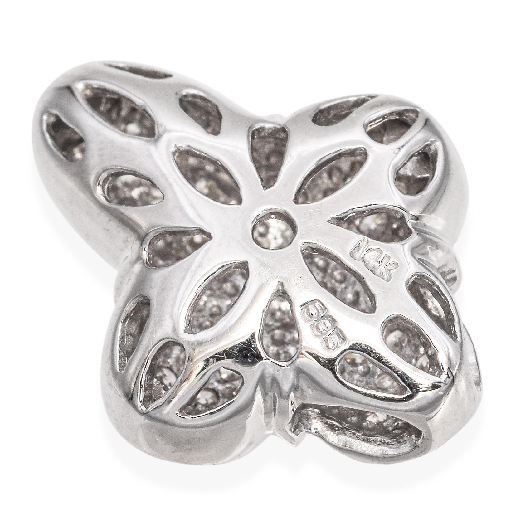 Pendentif en or blanc 14K Pavé 0.69 TCW Diamond Cross Slider Bon état - En vente à New York, NY