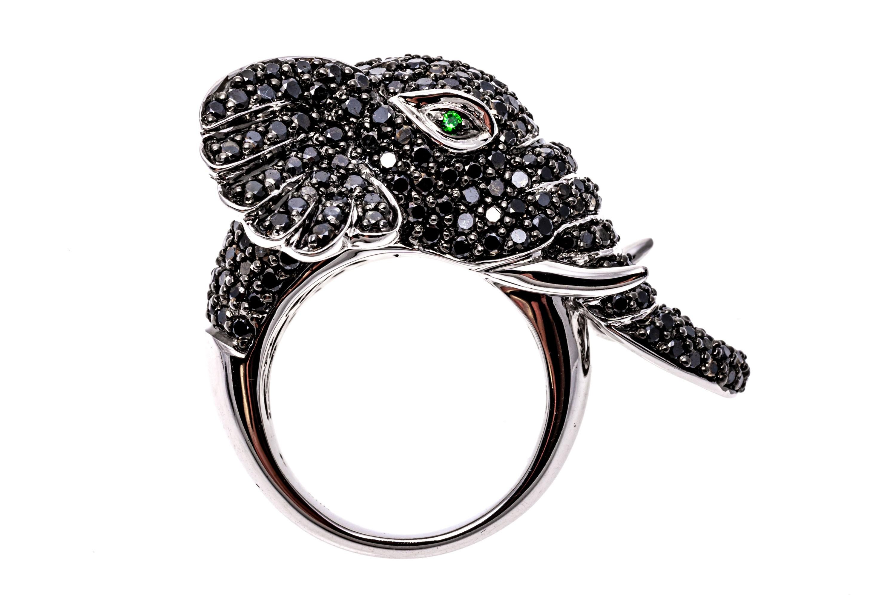14k White Gold Pave Black Diamond Elephant Head Ring, App. 2.01 TCW In Good Condition For Sale In Southport, CT