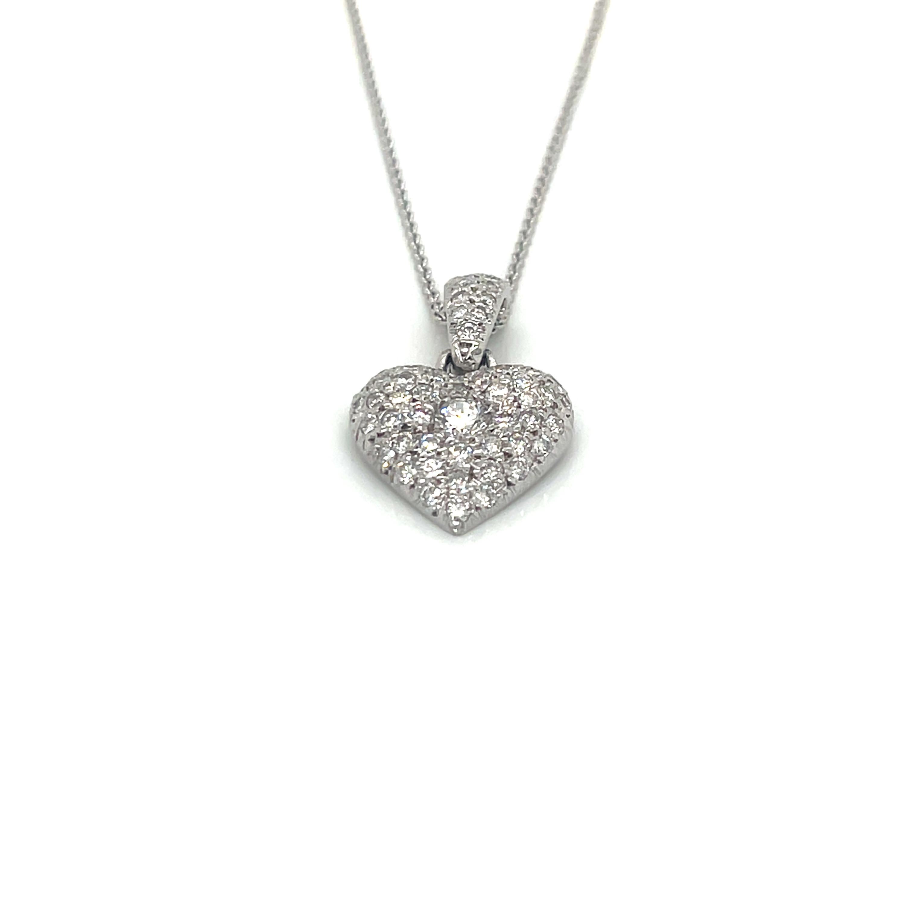Round Cut 14K White Gold Pave Diamond Heart Pendant Necklace For Sale
