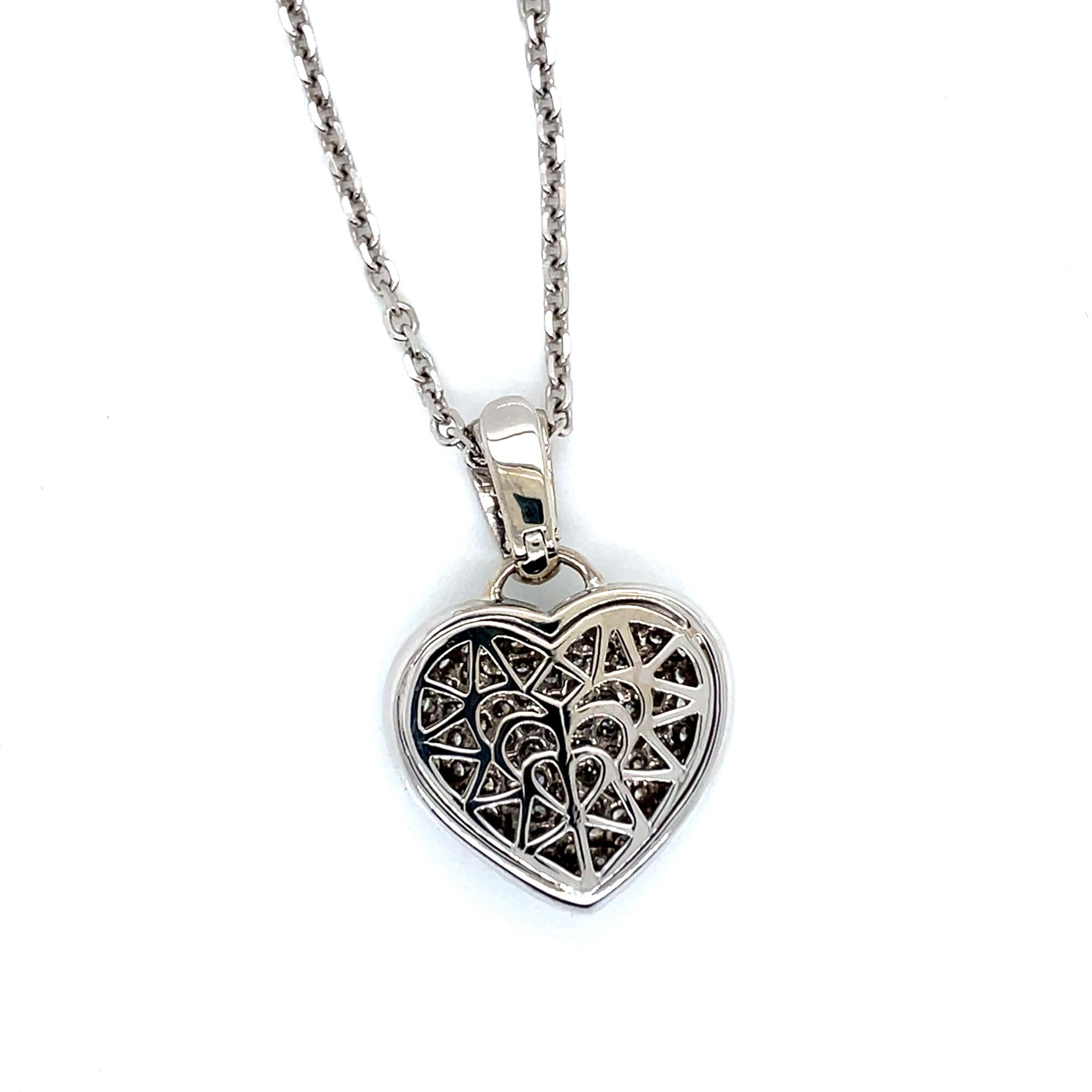 Donna Collana con ciondolo a cuore con diamanti pavé in oro bianco 14K in vendita