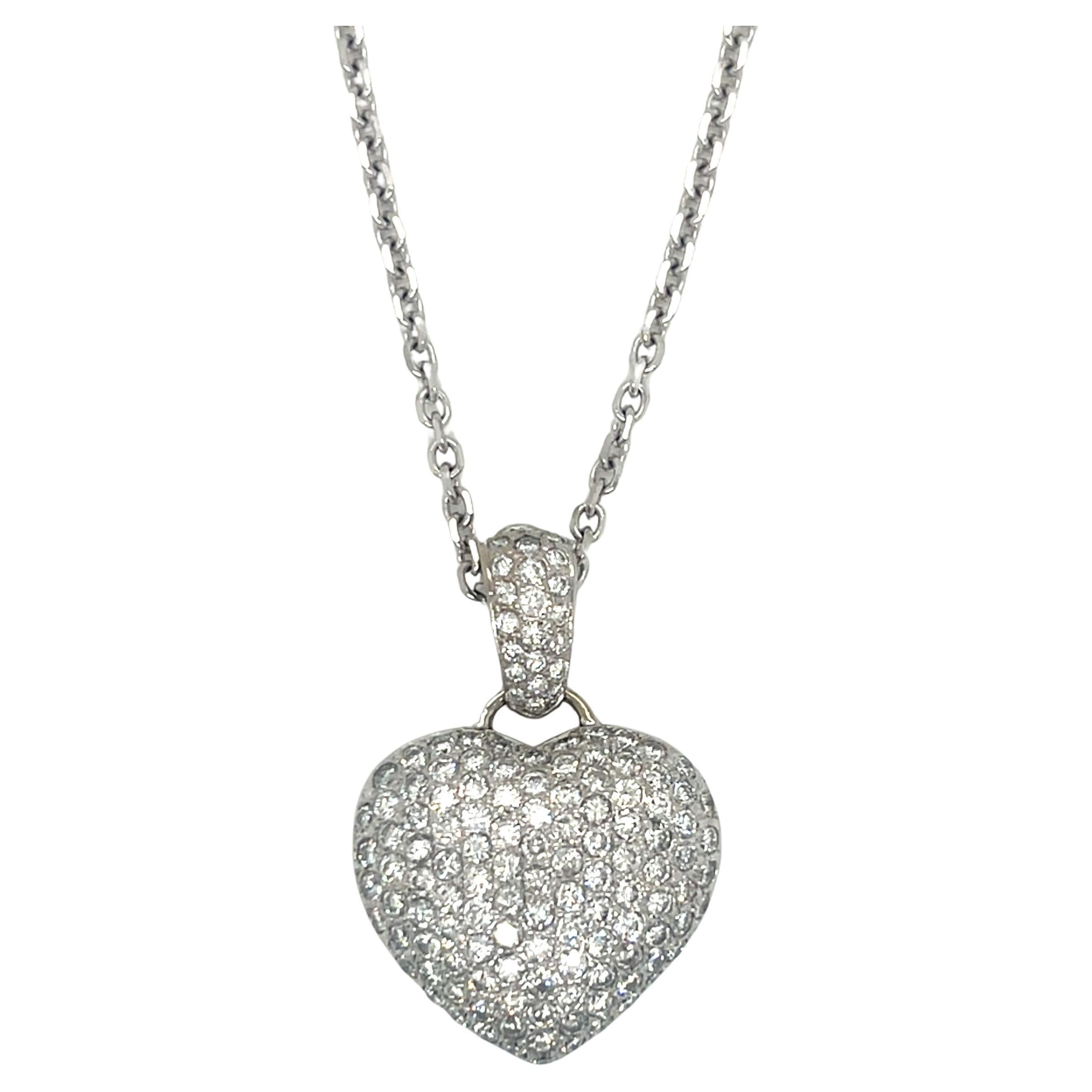 14K White Gold Pavé Diamond Heart Pendant Necklace
