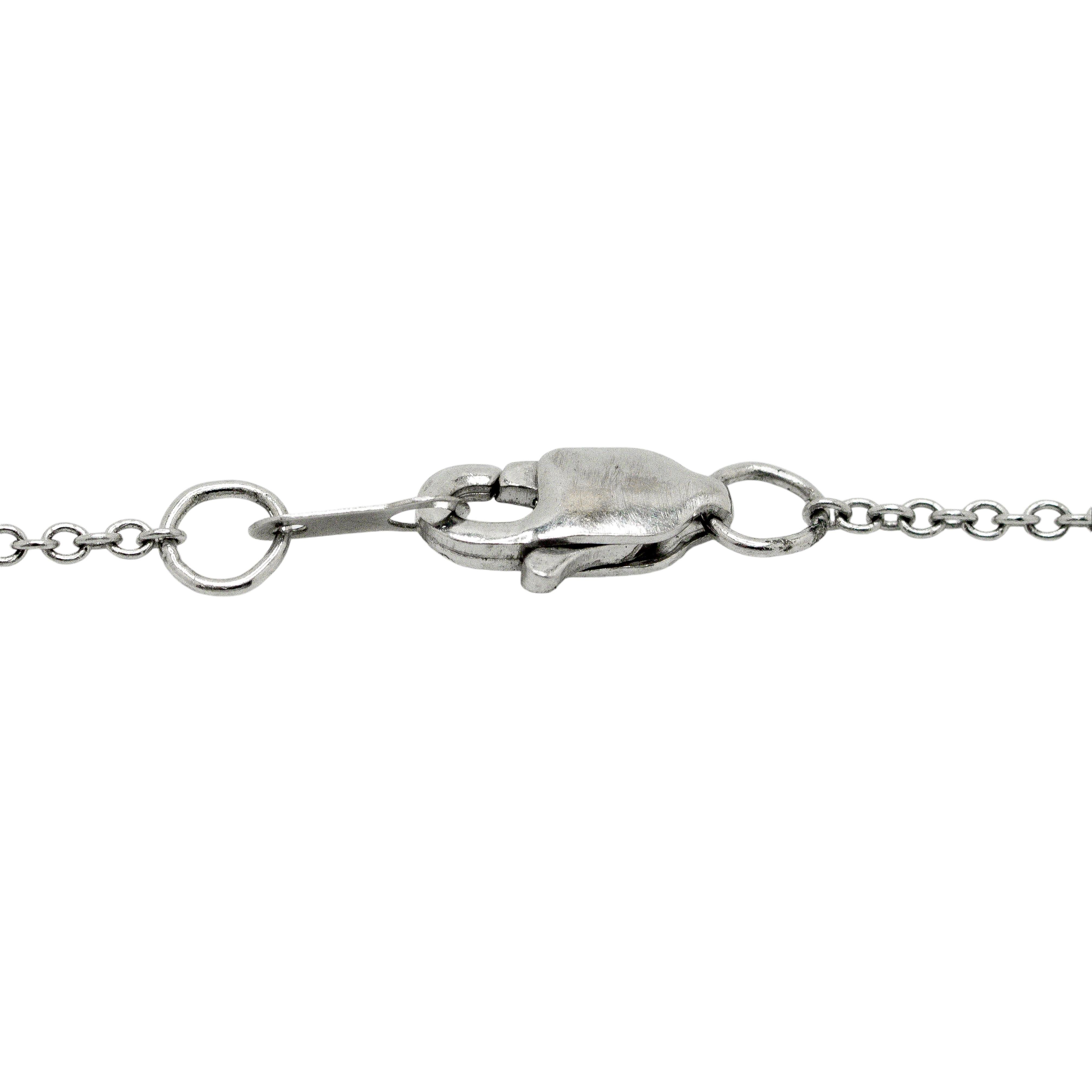 Collana con ciondolo rettangolare con pavé di diamanti in oro bianco 14K In condizioni ottime in vendita a Boca Raton, FL