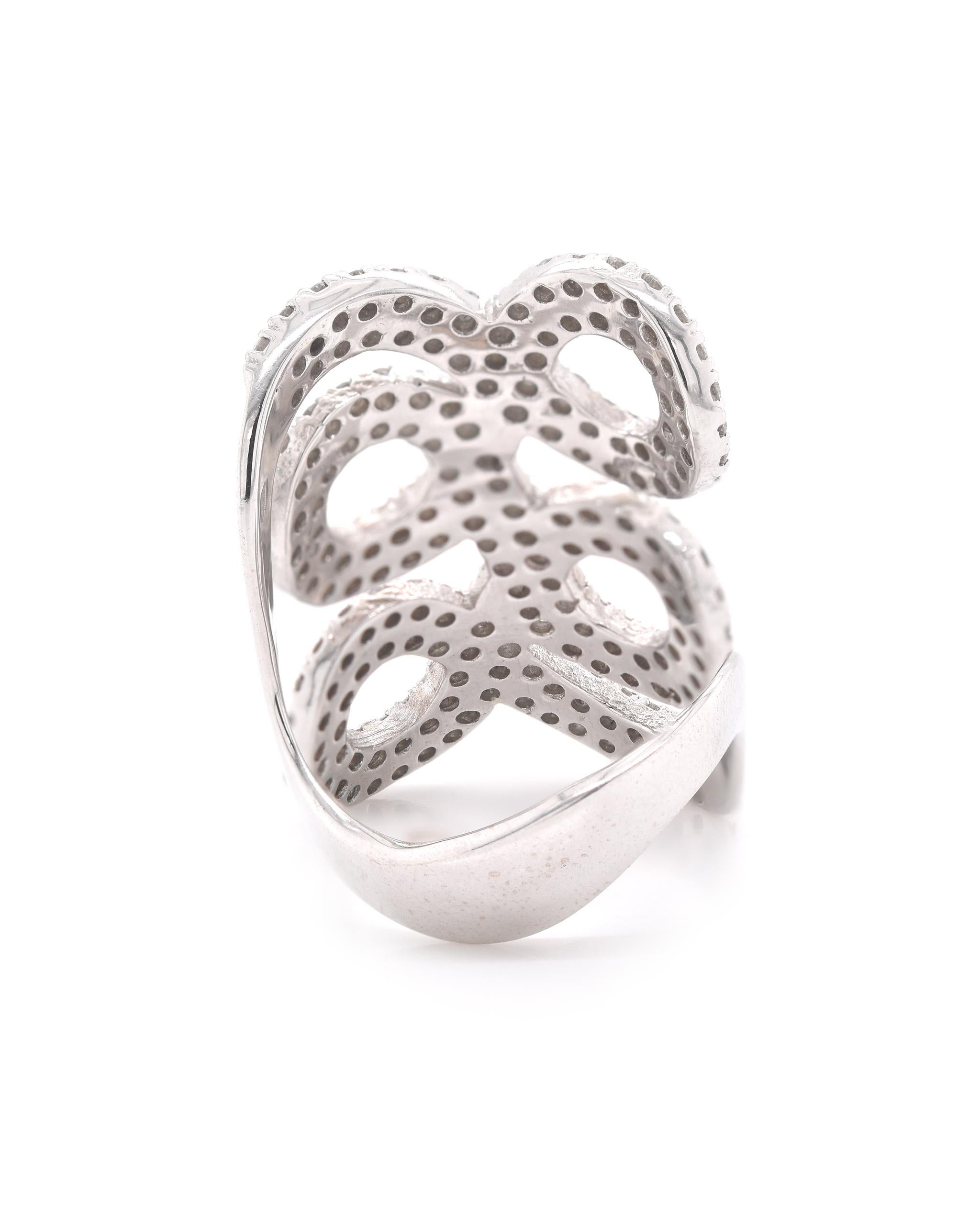 14 Karat White Gold Pave Diamond Swirl Ring In Excellent Condition For Sale In Scottsdale, AZ