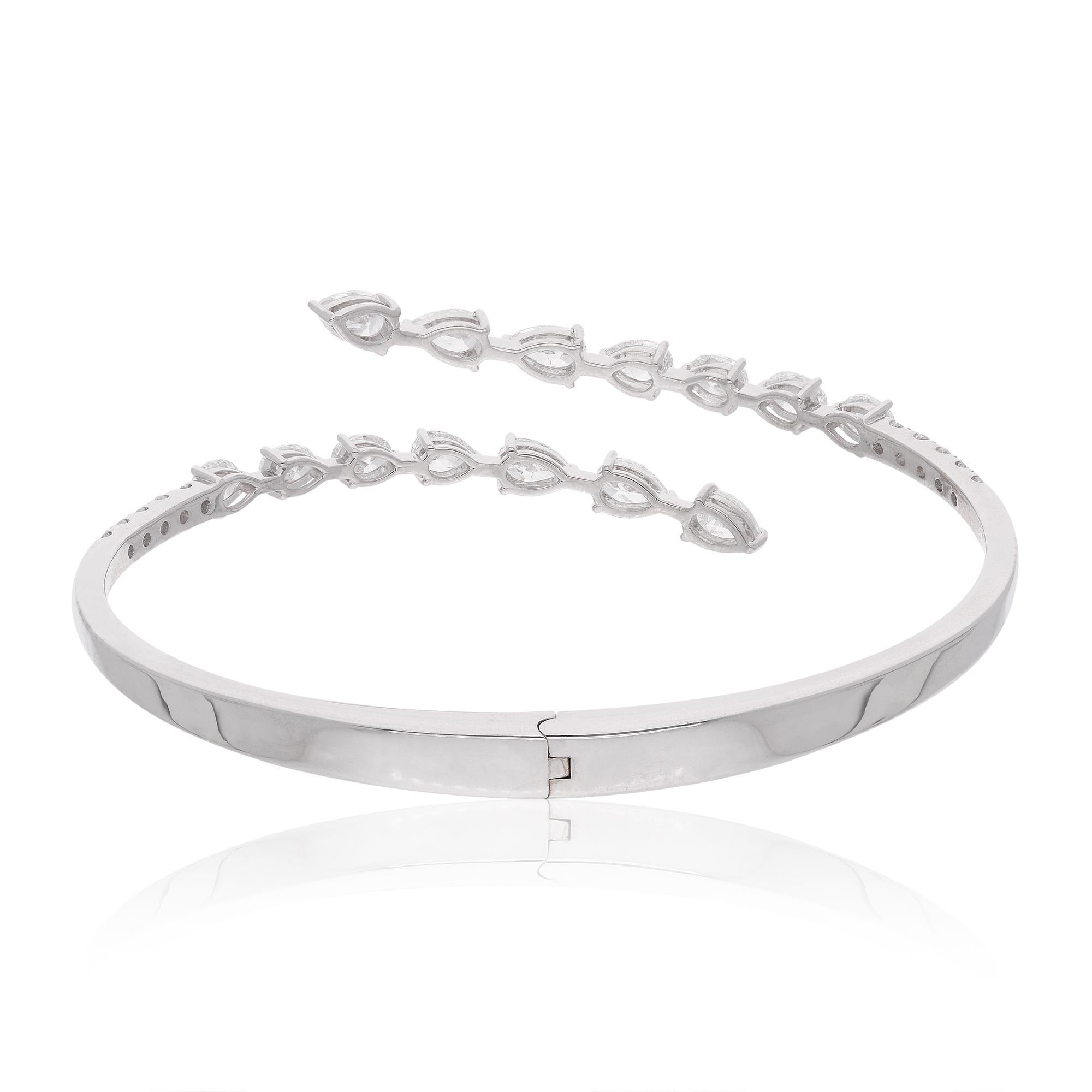 Bracelet manchette en or blanc 14k avec diamants SI/H 3,75 carats, taille poire Cadeau pour femmes Neuf - En vente à Diera, Dubai