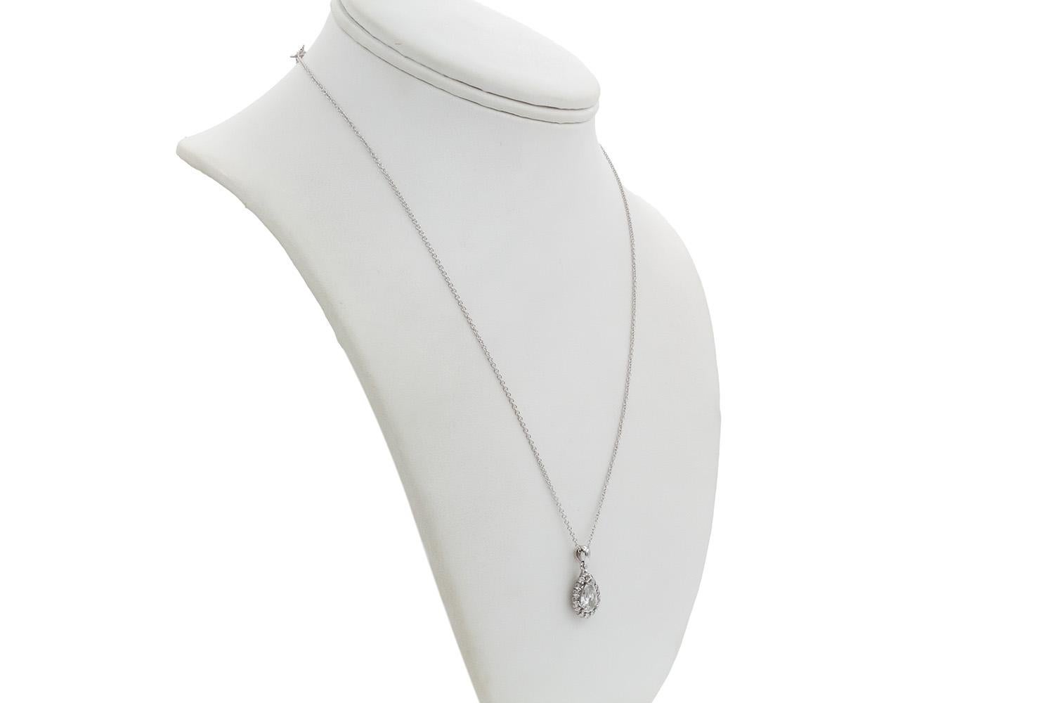 Contemporary 14k White Gold & Pear Diamond Halo Pendant Necklace 1.17ct For Sale