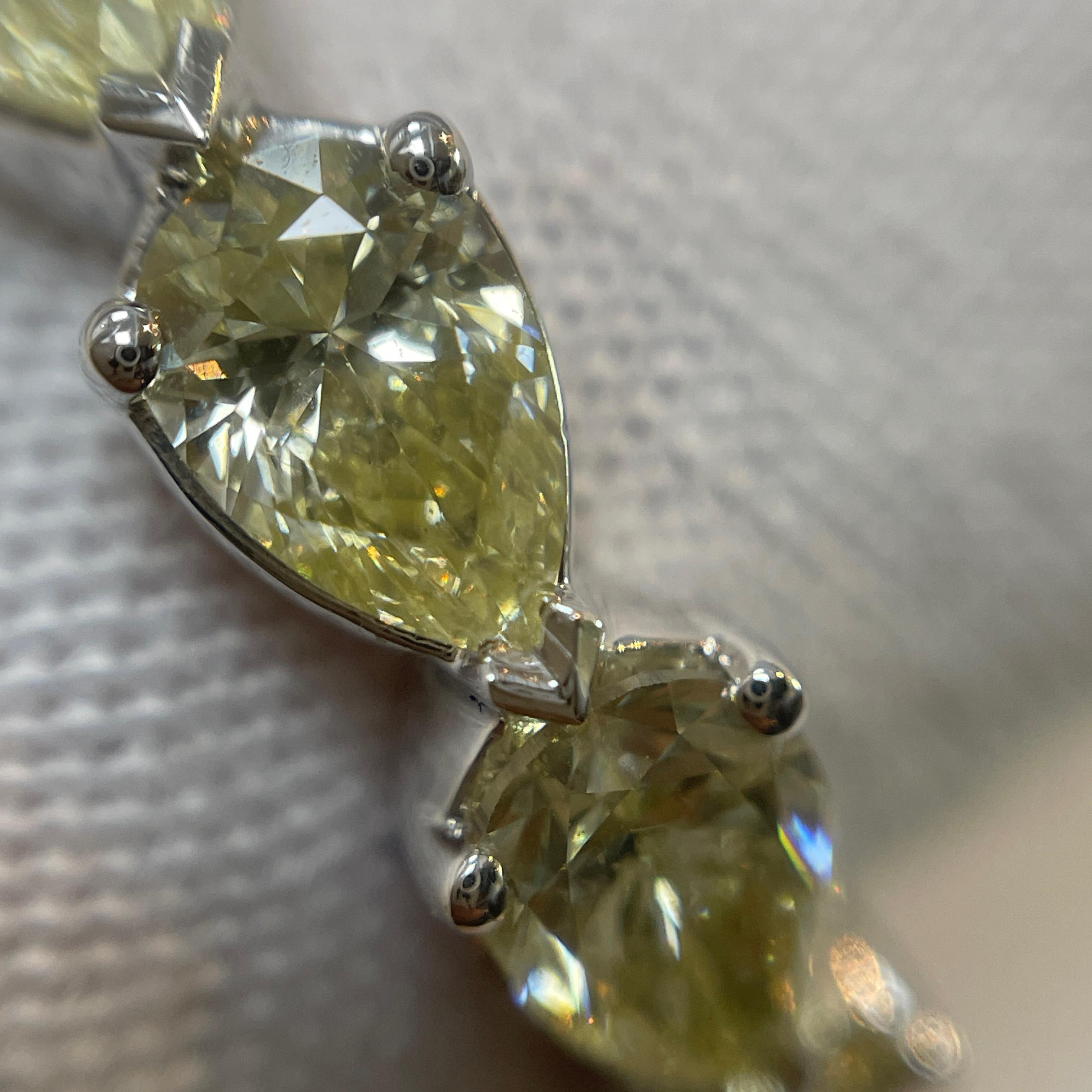 Fascia infinita con diamante a pera in oro bianco 14K In condizioni ottime in vendita a New York, NY