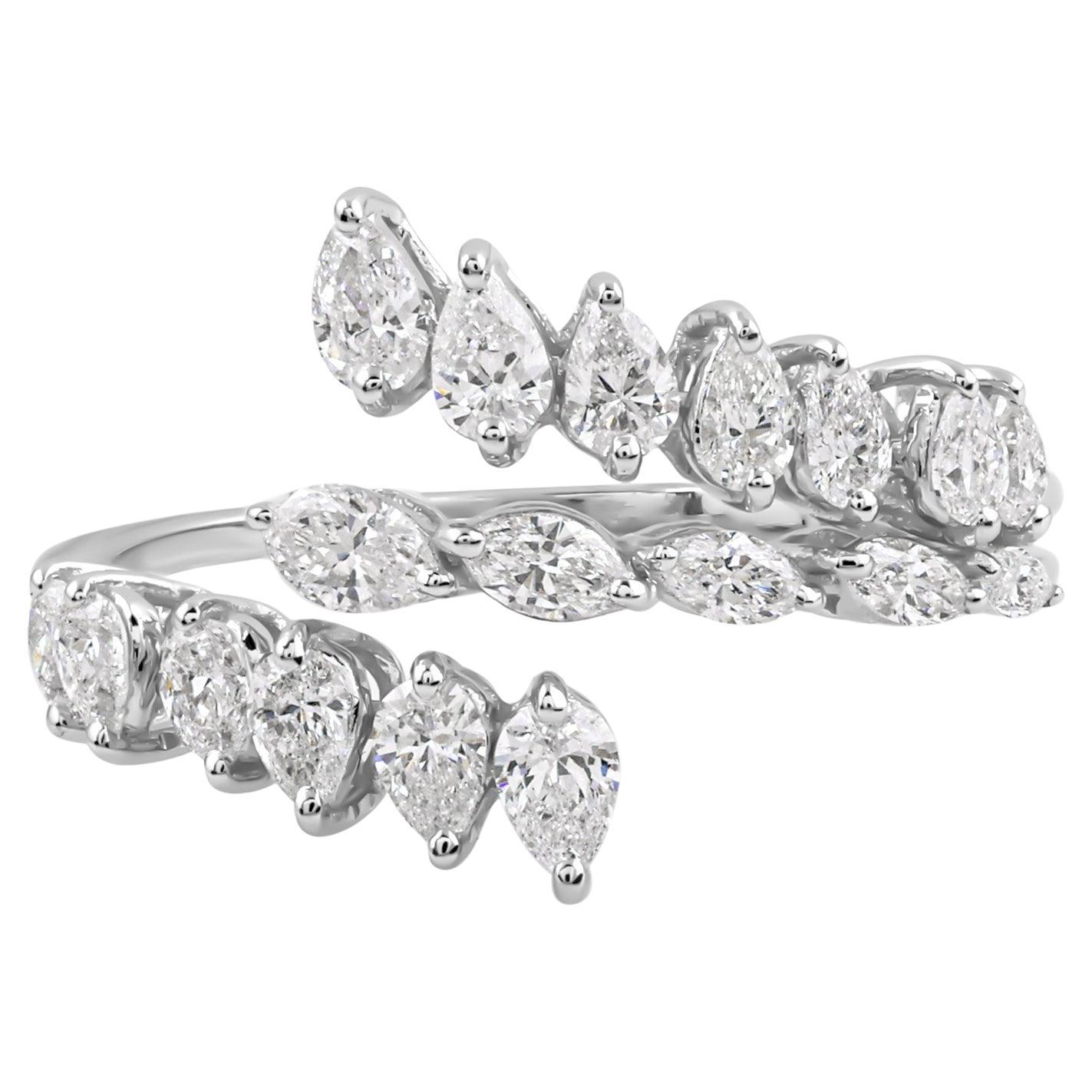 En venta: Alianza de oro blanco de 14k Marquesa de pera SI/H Diamante natural en espiral