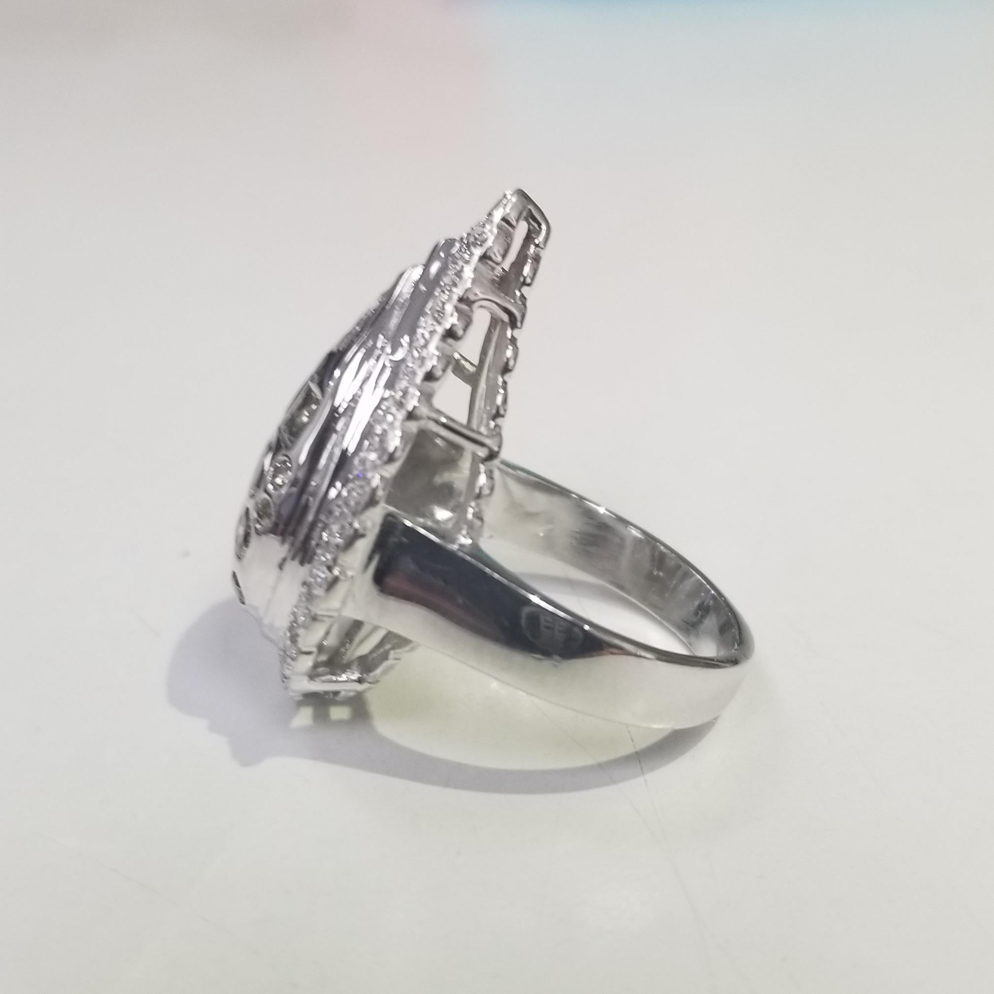 Contemporary 14 Karat White Gold Pear Shape Setting with Natural Brown and White Diamonds For Sale