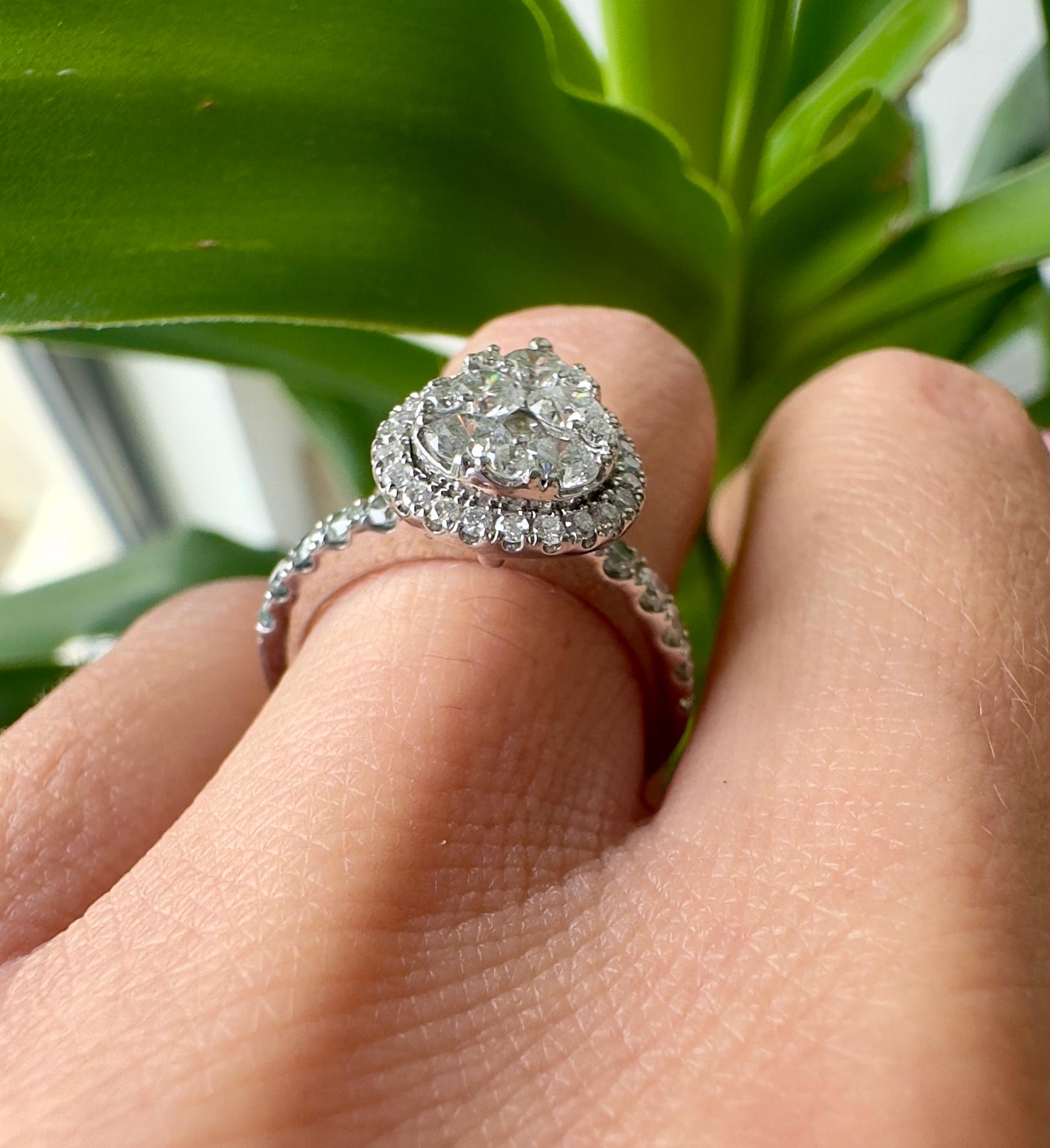 Or blanc 14K en forme de poire 1.25 ctw. Bague en diamant en vente 3