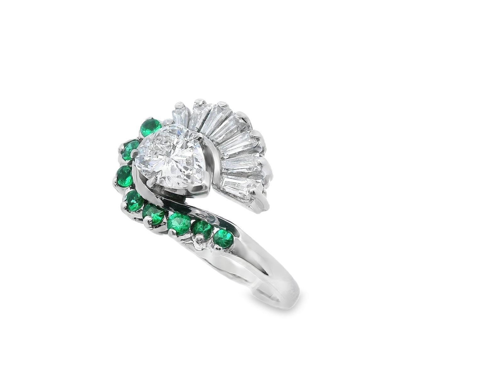 14k Weißgold Birnenförmiger Diamant- und Smaragdring mit GIA-Bericht im Angebot 2