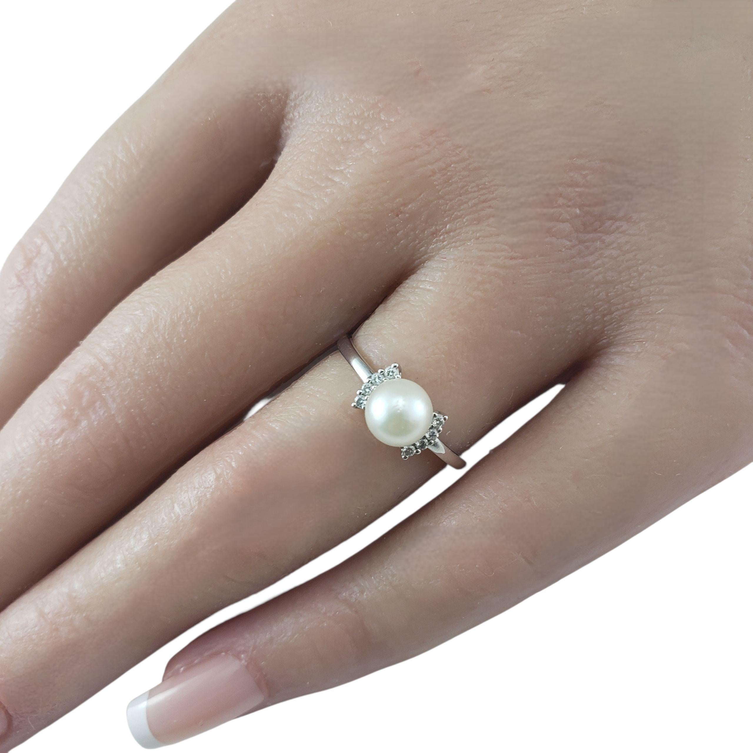 Bague en or blanc 14K avec perles et diamants Taille 6.75 #23301 Pour femmes en vente