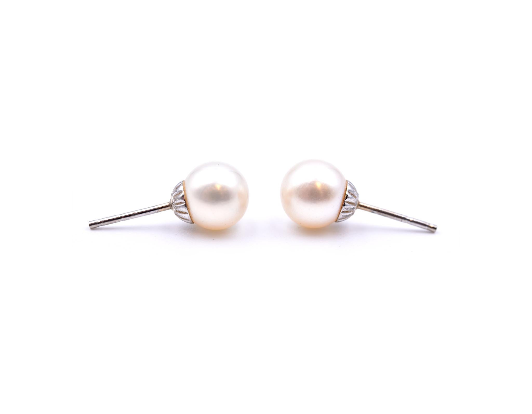 Designer: custom design
Material: 14k white gold
Pearls: 2 pearls approximate diameter 7.72mm
Fastenings: post with friction backs
Dimensions: earring measure 11.23mm in height
Weight: 2.07 grams

