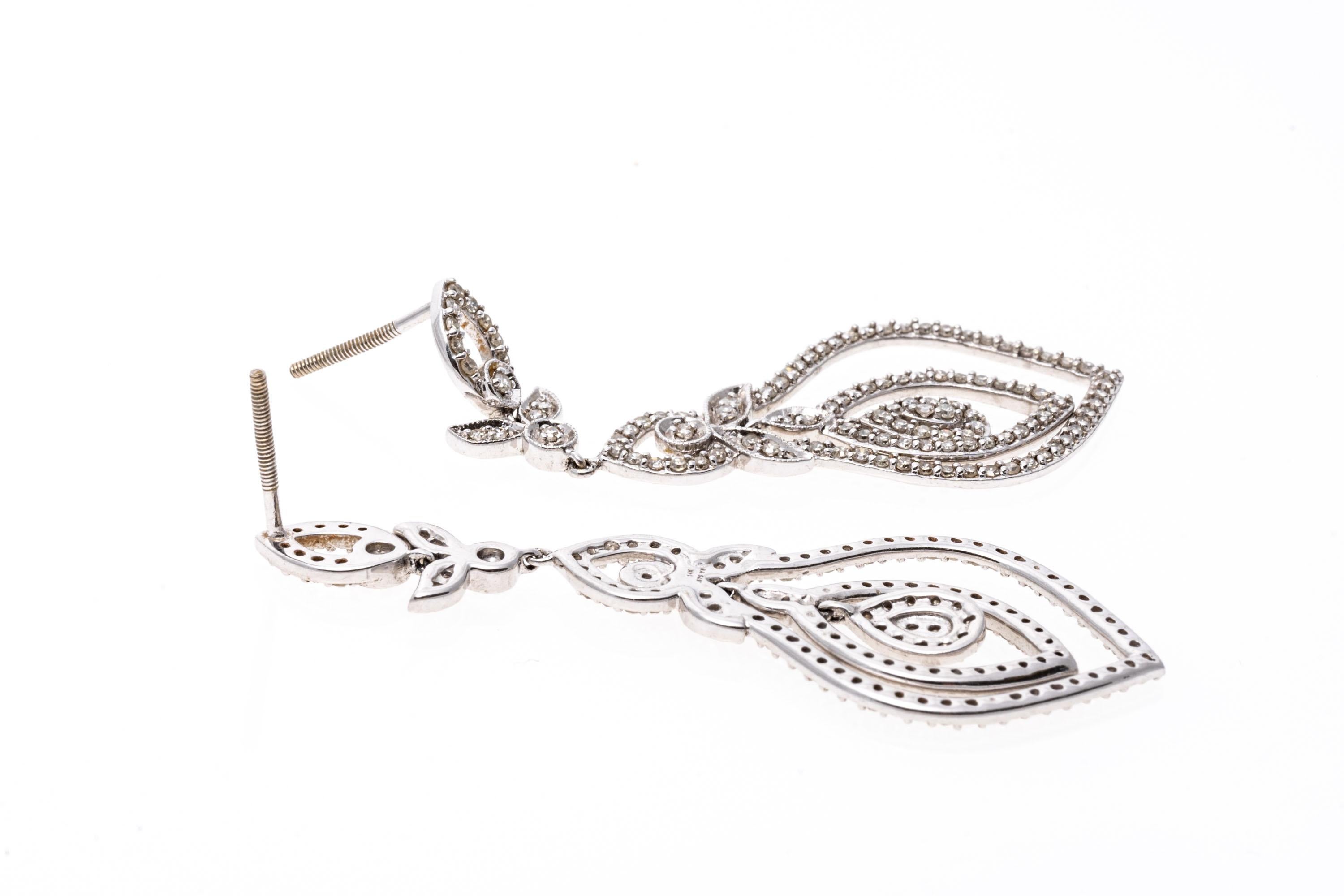 14k White Gold Pendant Earrings Set with Brilliant Diamonds For Sale 2