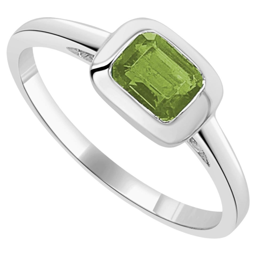 14K White Gold Peridot Ring for Her For Sale