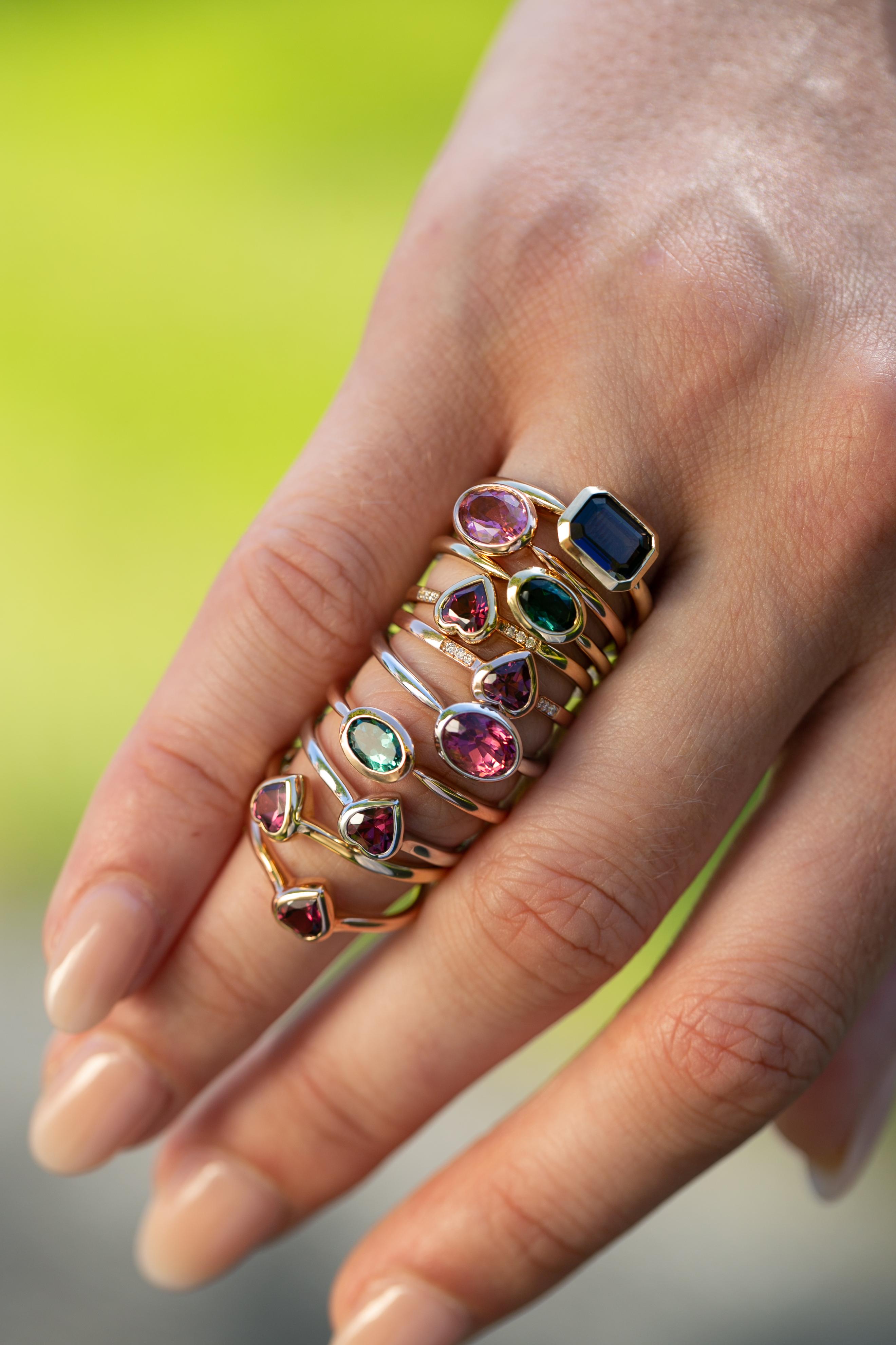 Contemporary 14k White Gold Pink Oval Tourmaline East West Horizontal Ring For Sale