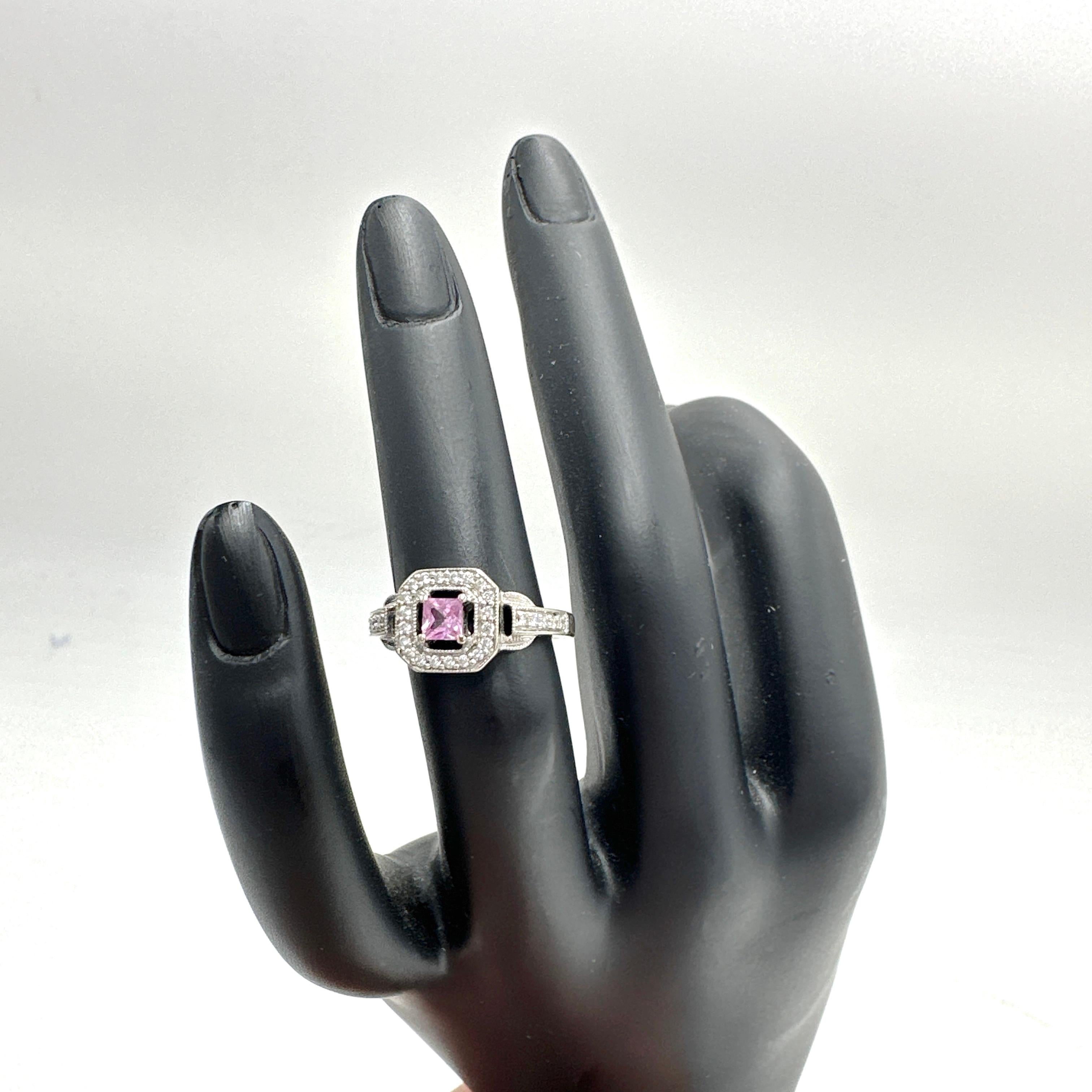 14k White Gold Pink Sapphire and Natural Diamond Ring 0.48TCW In Good Condition In Victoria, BC