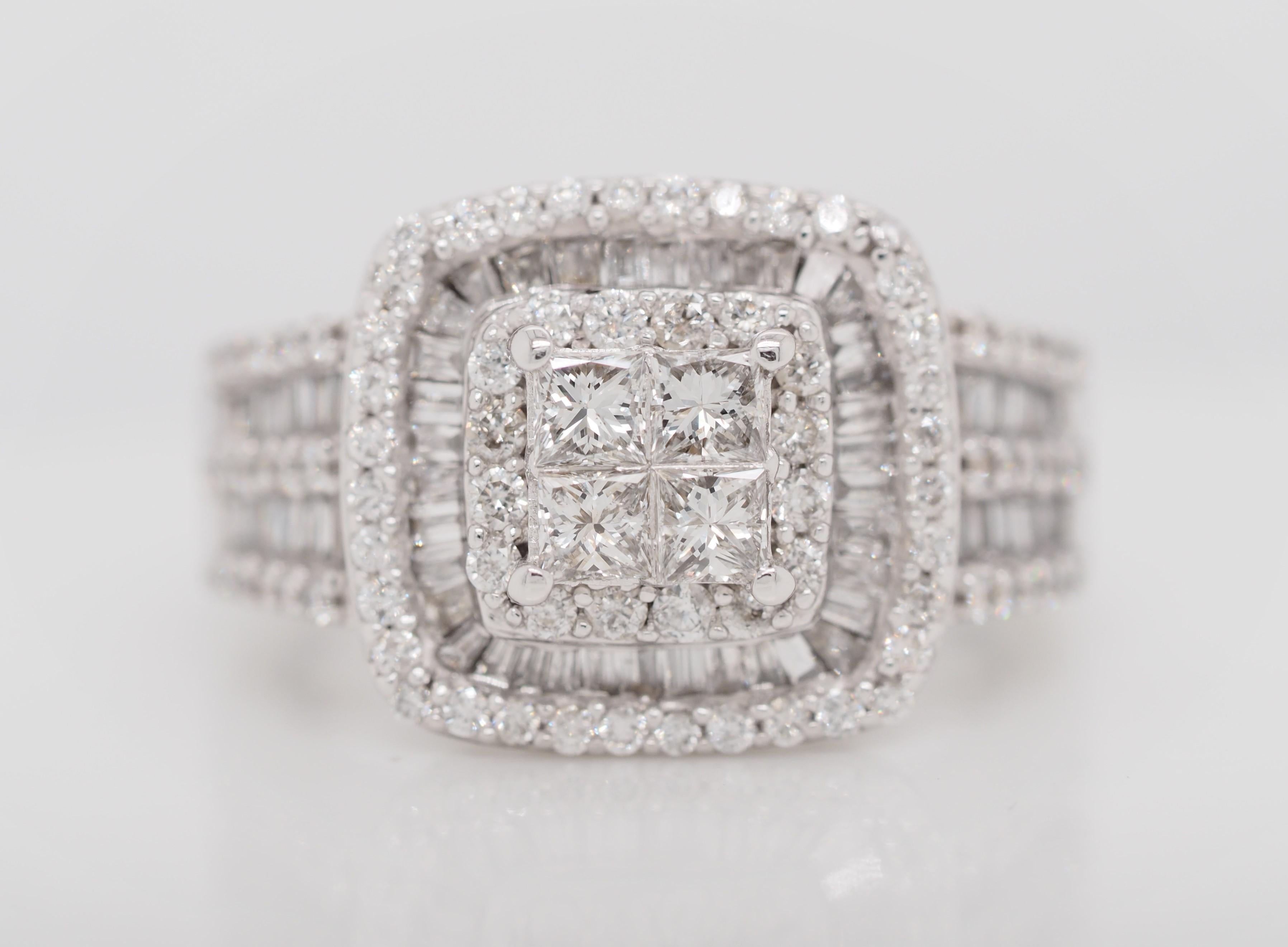 Verlobungsring aus 14 Karat Weißgold mit Diamant-Cluster im Prinzessinnenschliff im Halo-Stil im Angebot 4
