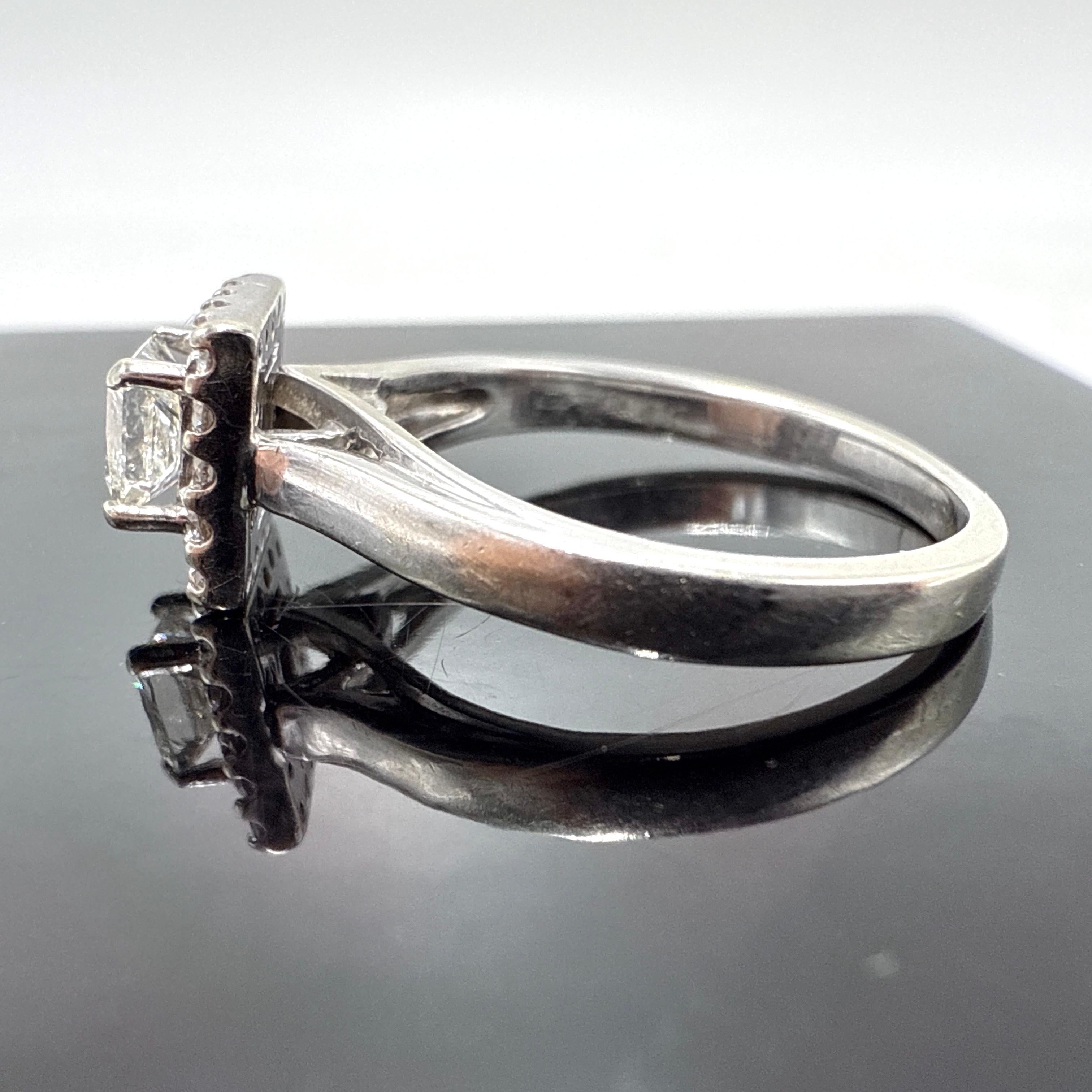 14K White Gold Princess-Cut Diamond Engagement Ring 0.61TCW In Good Condition For Sale In Victoria, BC