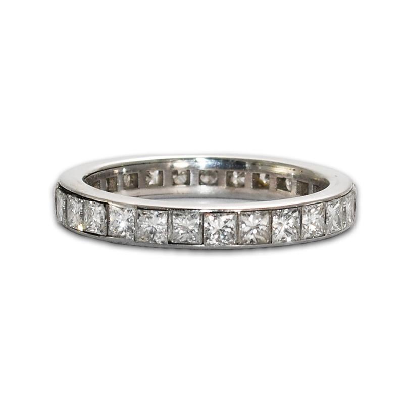 14K White Gold Princess Cut Diamond Eternity Band Ring 2.00 ct For Sale