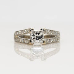 14 Karat Weißgold Diamantring mit Prinzessinnenschliff .88 Karat, 3.9 g