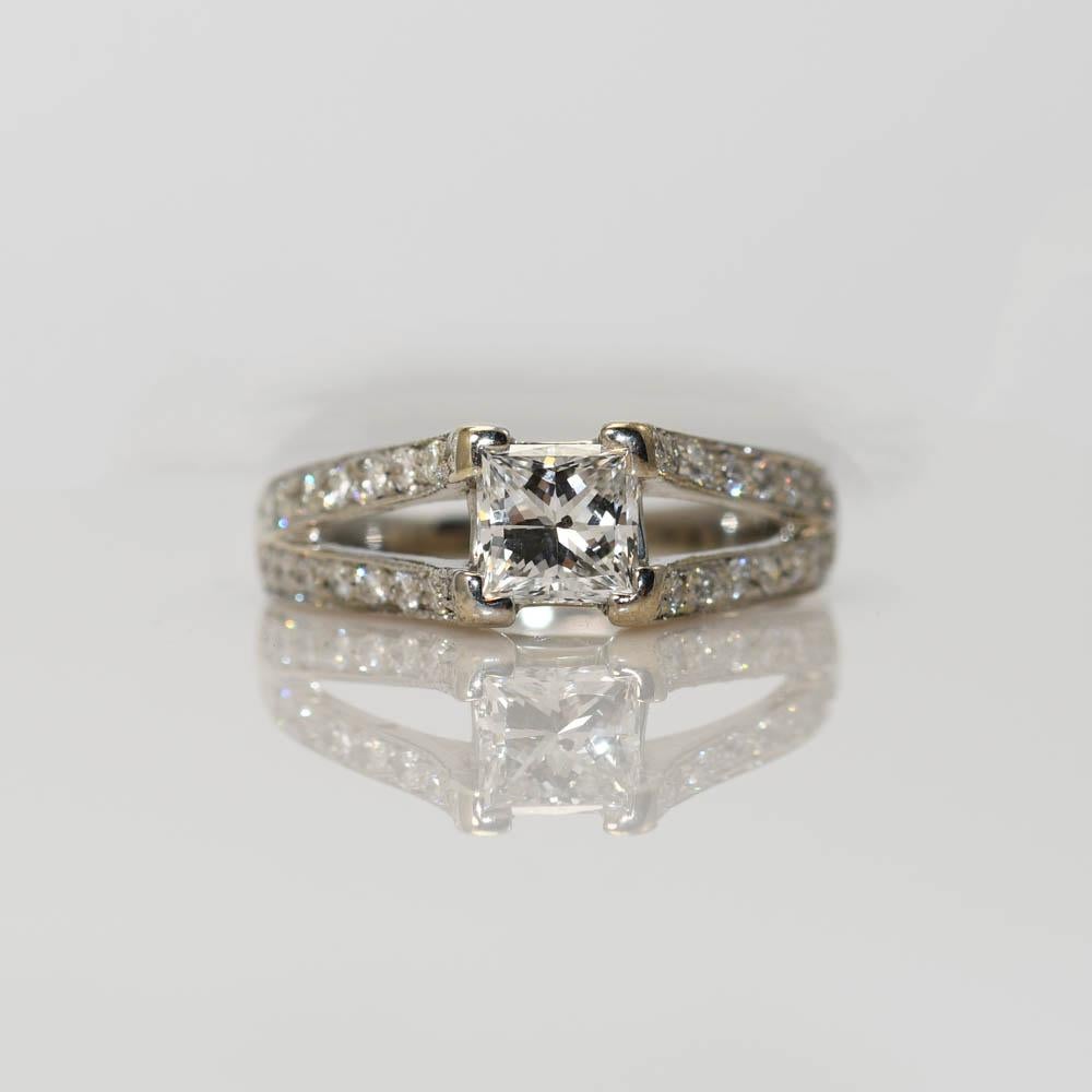 14K White Gold Princess Cut Diamond Ring .88ct, 3.9g In Excellent Condition For Sale In Laguna Beach, CA
