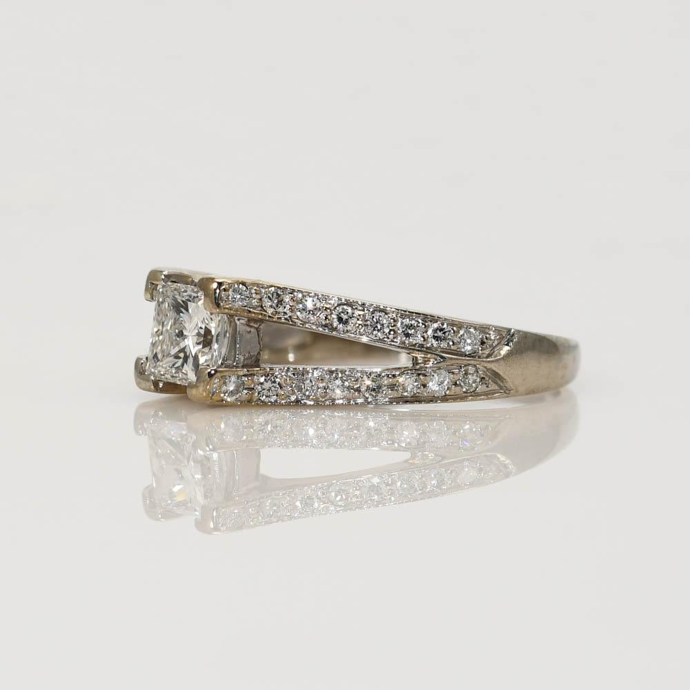 Women's 14K White Gold Princess Cut Diamond Ring .88ct, 3.9g For Sale