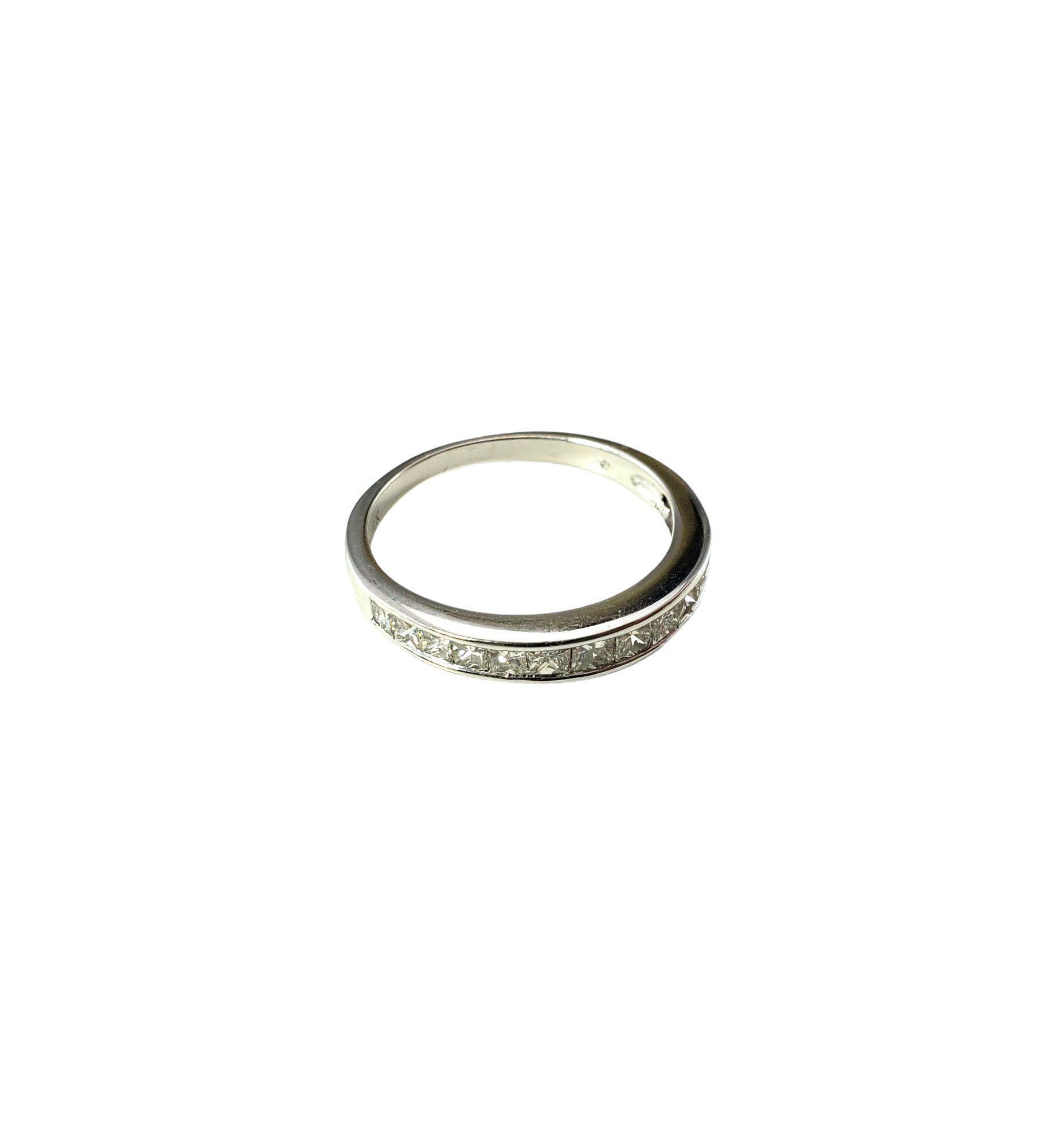 Anneau de mariage en or blanc 14K avec diamant taille princesse Taille 7.25 #22290 Bon état - En vente à Washington Depot, CT