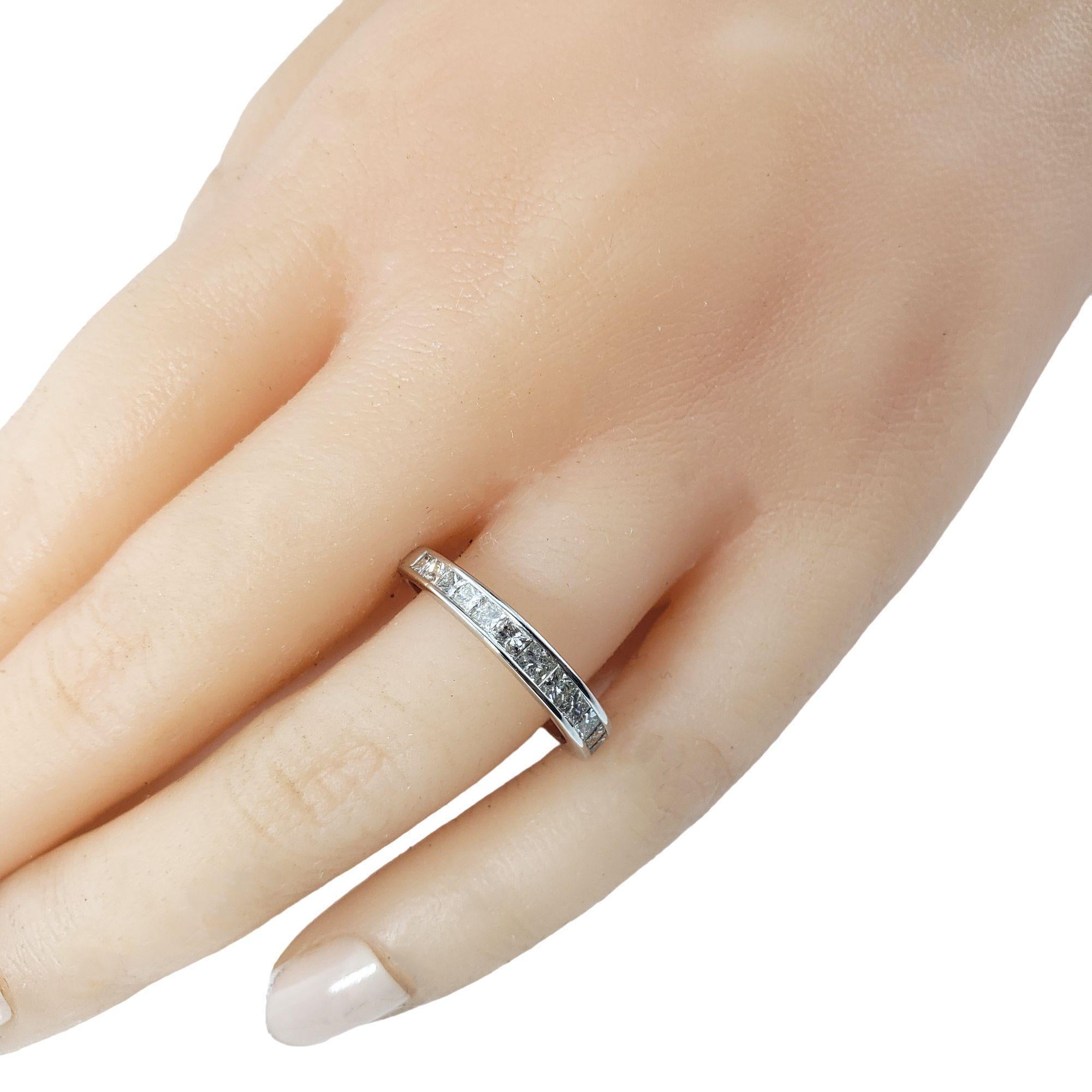 Anneau de mariage en or blanc 14K avec diamant taille princesse Taille 7.25 #22290 en vente 3