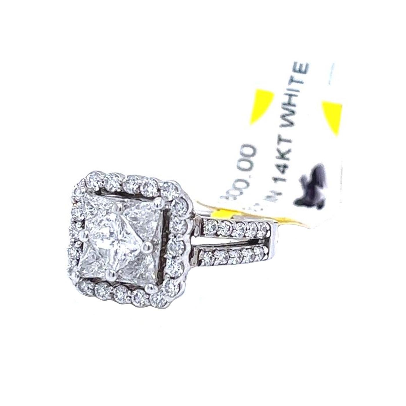 4,85 Karatw Prinzessin-Diamant-Cluster-Ring mit 2,15 Karat rundem Diamant 14K Weißgold (Modernistisch) im Angebot