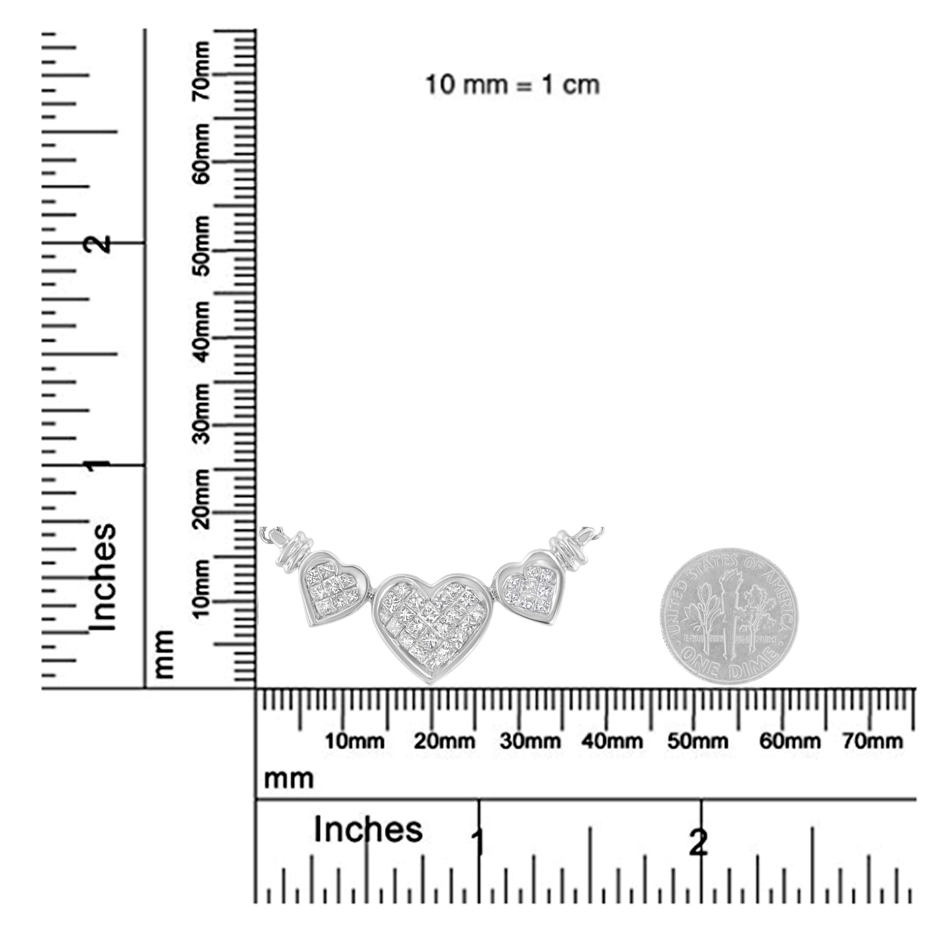 Collier fantaisie à trois maillons en or blanc 14 carats avec diamants de 1,00 carat en forme de cœur Neuf - En vente à New York, NY