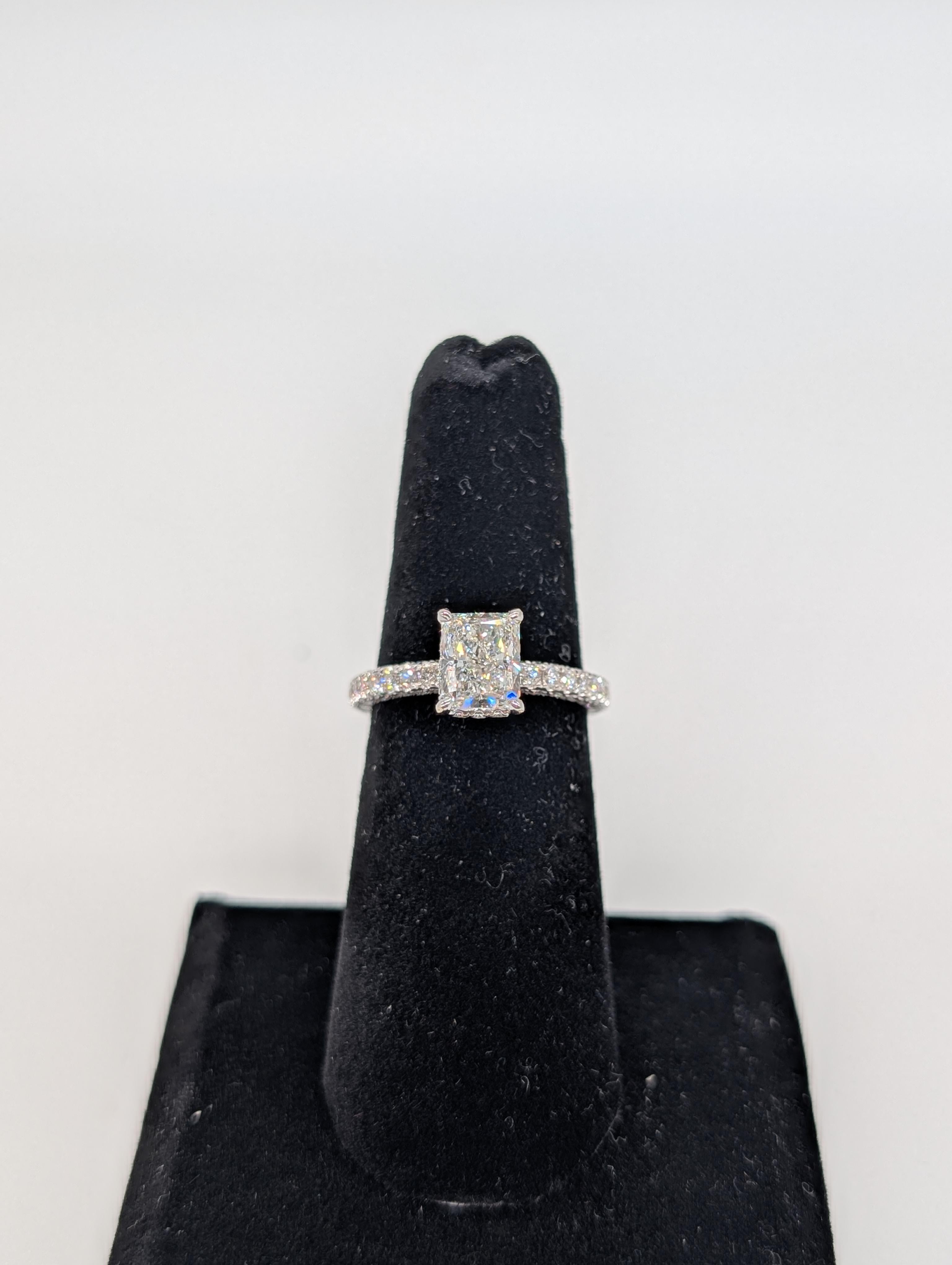 14K White Gold Radiant Cut 1.51ct E, VS2 Engagement Ring 3-D Setting 1.10ct. For Sale 1