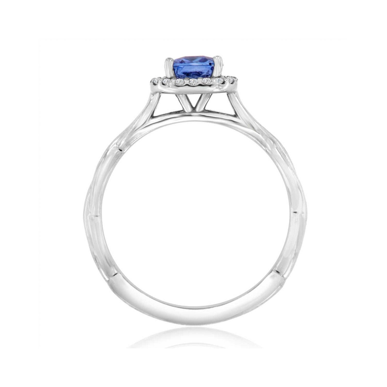 Radiant Cut 14 Karat White Gold Radiant Shape Blue Sapphire Diamond Ring 'Center-0.75 Carat' For Sale