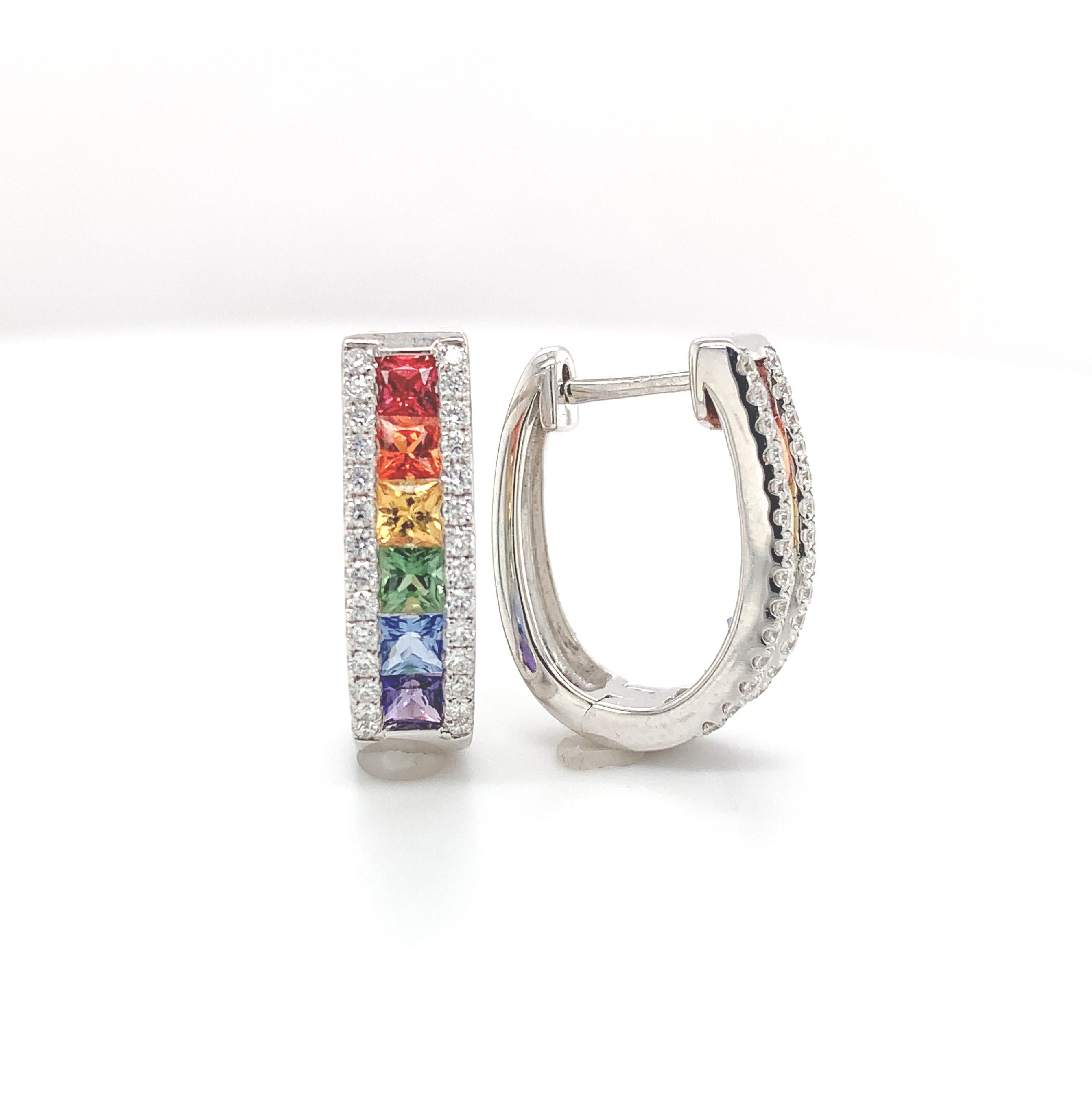 Taille princesse 14K  Boucles d'oreilles ovales en or blanc avec saphirs arc-en-ciel et diamants en vente