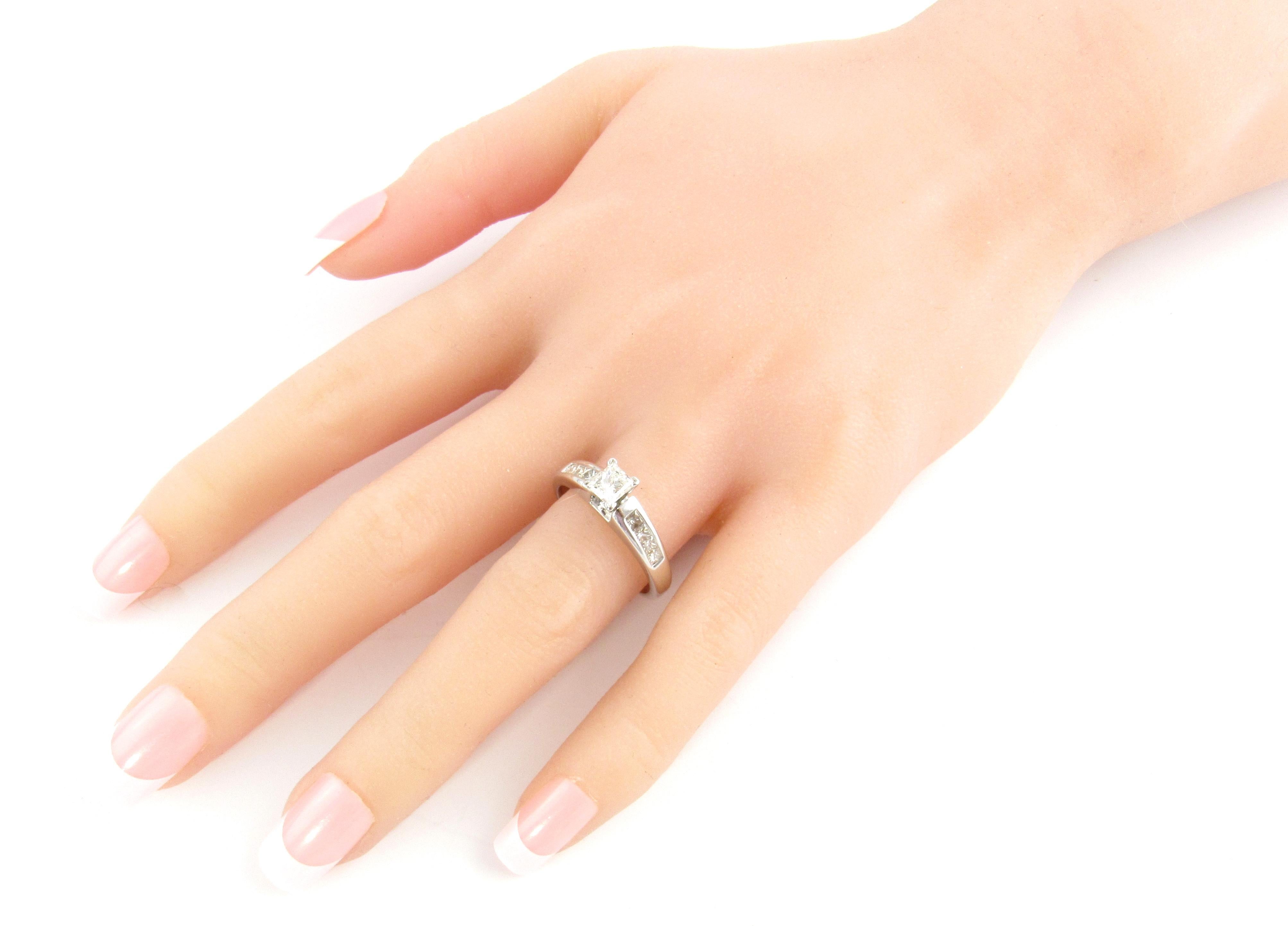 14 Karat White Gold Rectangle Modern Brilliant Cut Diamond Ring 8 / 1.05 Carat For Sale 1