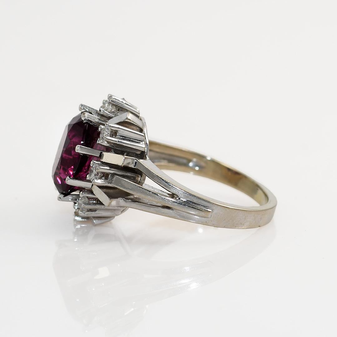 De las mujeres Anillo de oro blanco de 14 quilates con granate rodolita, .20 tdw, 7,3 g