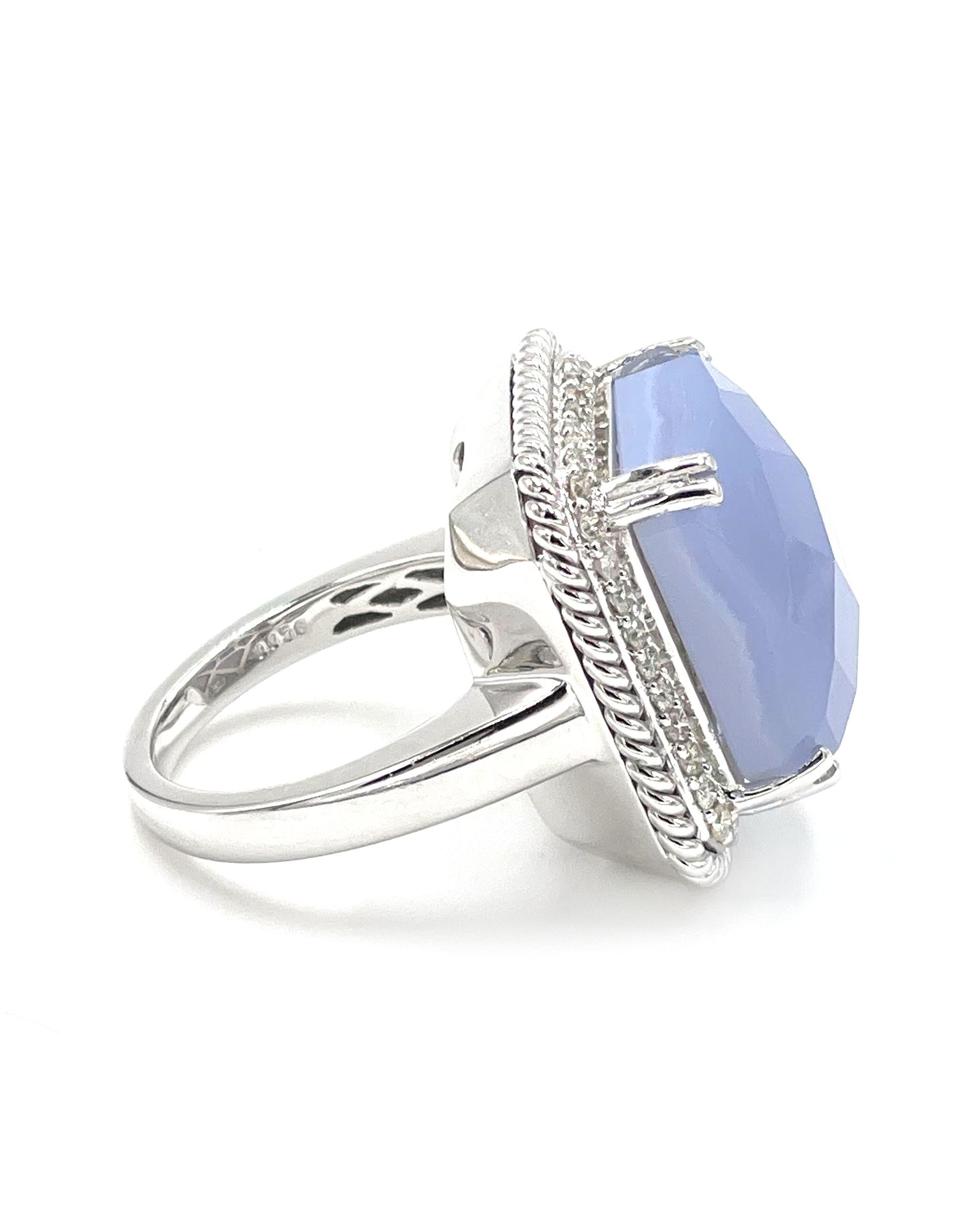 14K White Gold Right Hand Ring with Diamonds and Chalcedony In New Condition For Sale In Old Tappan, NJ