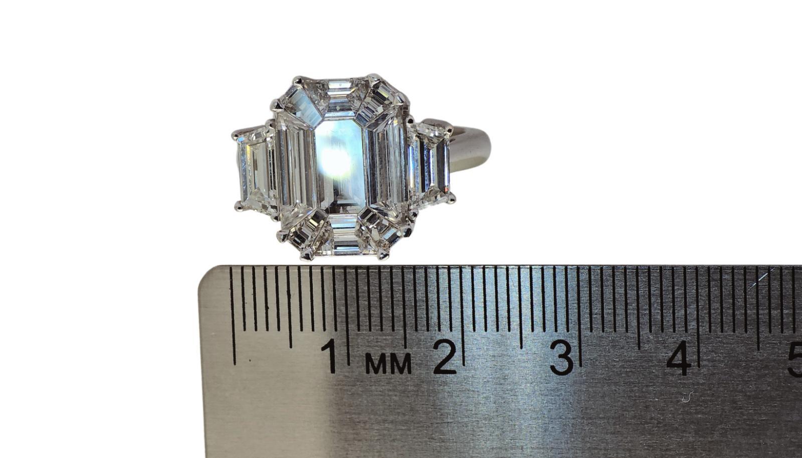 Anello in oro bianco 14K - Illusione di smeraldo da 6 carati, CVD (creato in laboratorio), misura 7, 7,8 grammi in vendita 1