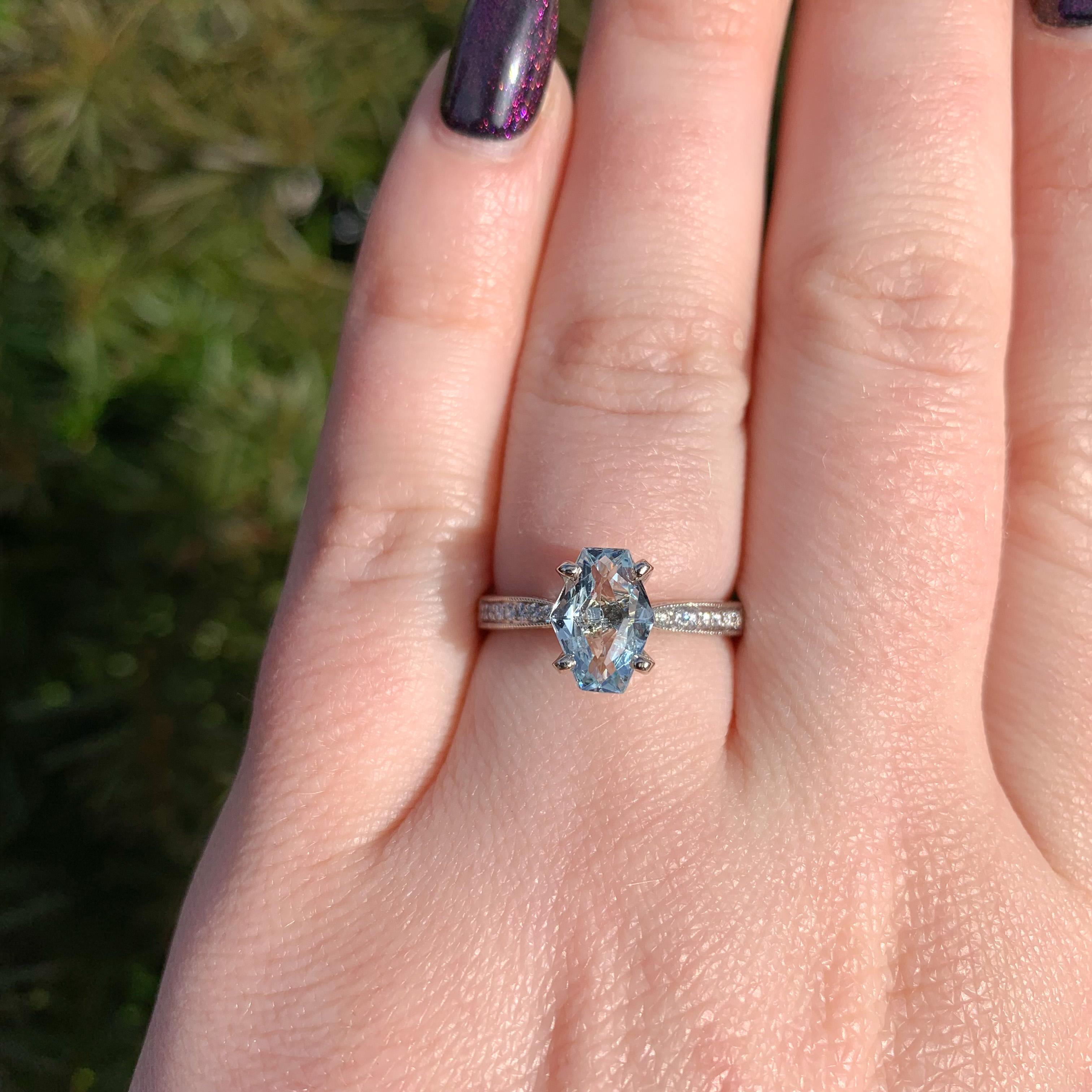 14K White gold Ring featuring a Specialty Cut Aquamarine Hand Engraved For Sale 1