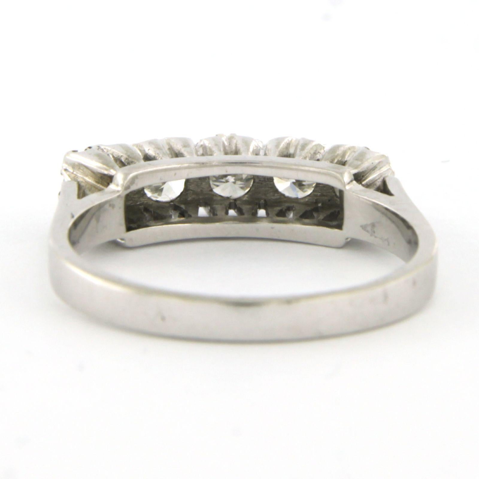 14k white gold ring set with diamonds  In Good Condition For Sale In The Hague, ZH