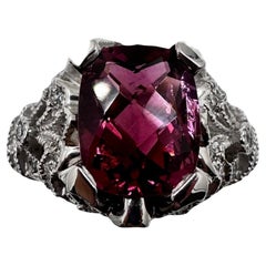 Anello in oro bianco 14K con 6,00 Ct. Rubellite e diamanti. (Taglia 6,50)