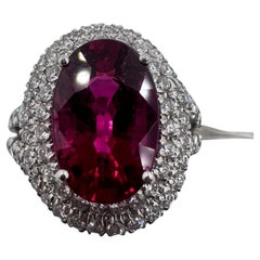 Anello in oro bianco 14K con 7,00 Ct. Rubellite e diamanti. (Taglia 6,75)