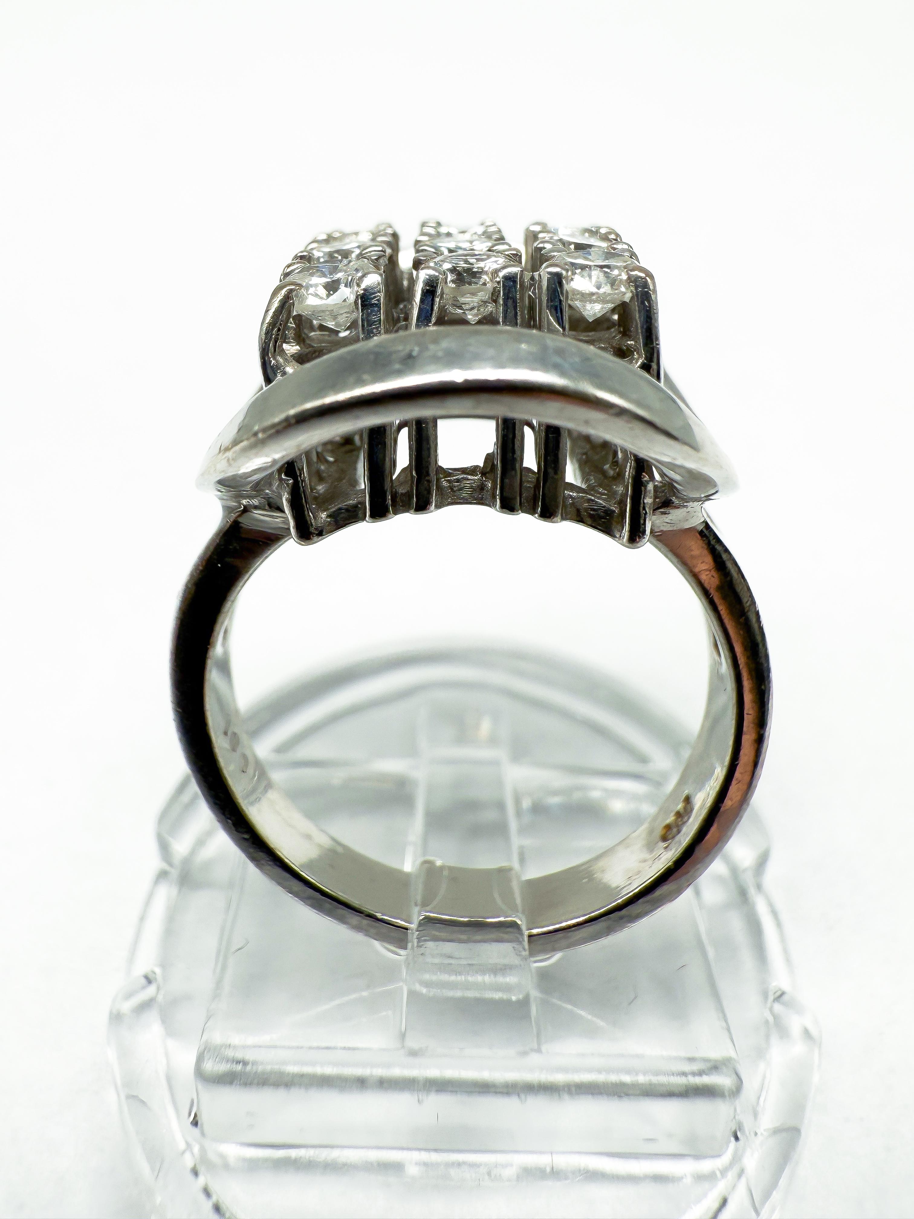 14 Karat Weißgold Ring mit Diamanten (Moderne) im Angebot