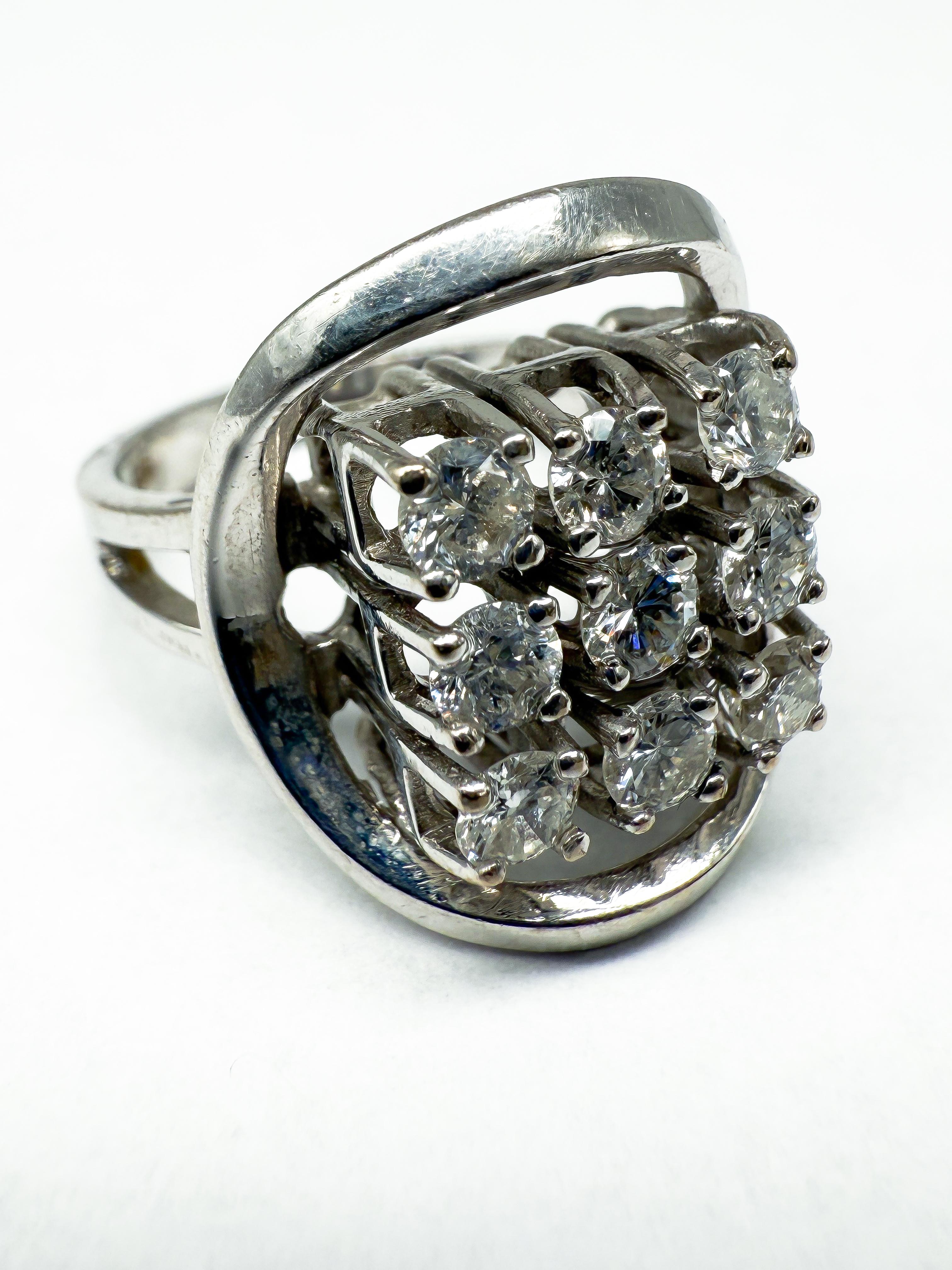 14 Karat Weißgold Ring mit Diamanten (Brillantschliff) im Angebot