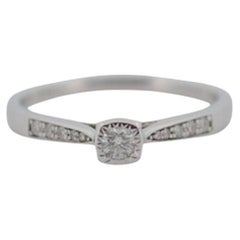 14K White Gold Ring with Natural Diamonds