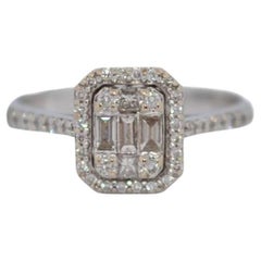14K White Gold Ring with Natural Diamonds