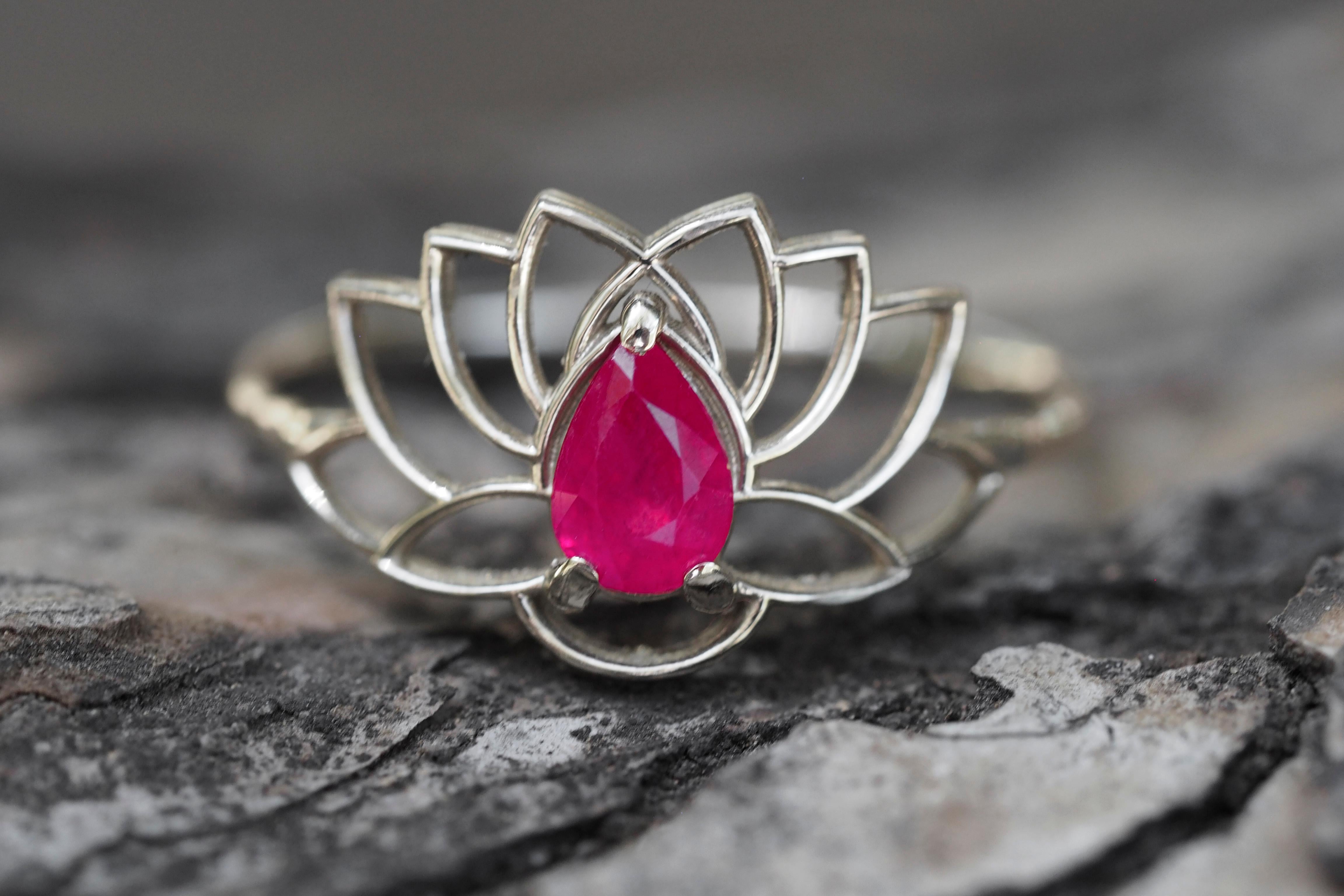 For Sale:  Pear ruby ring in 14 karat gold. Lotus ring with ruby 2