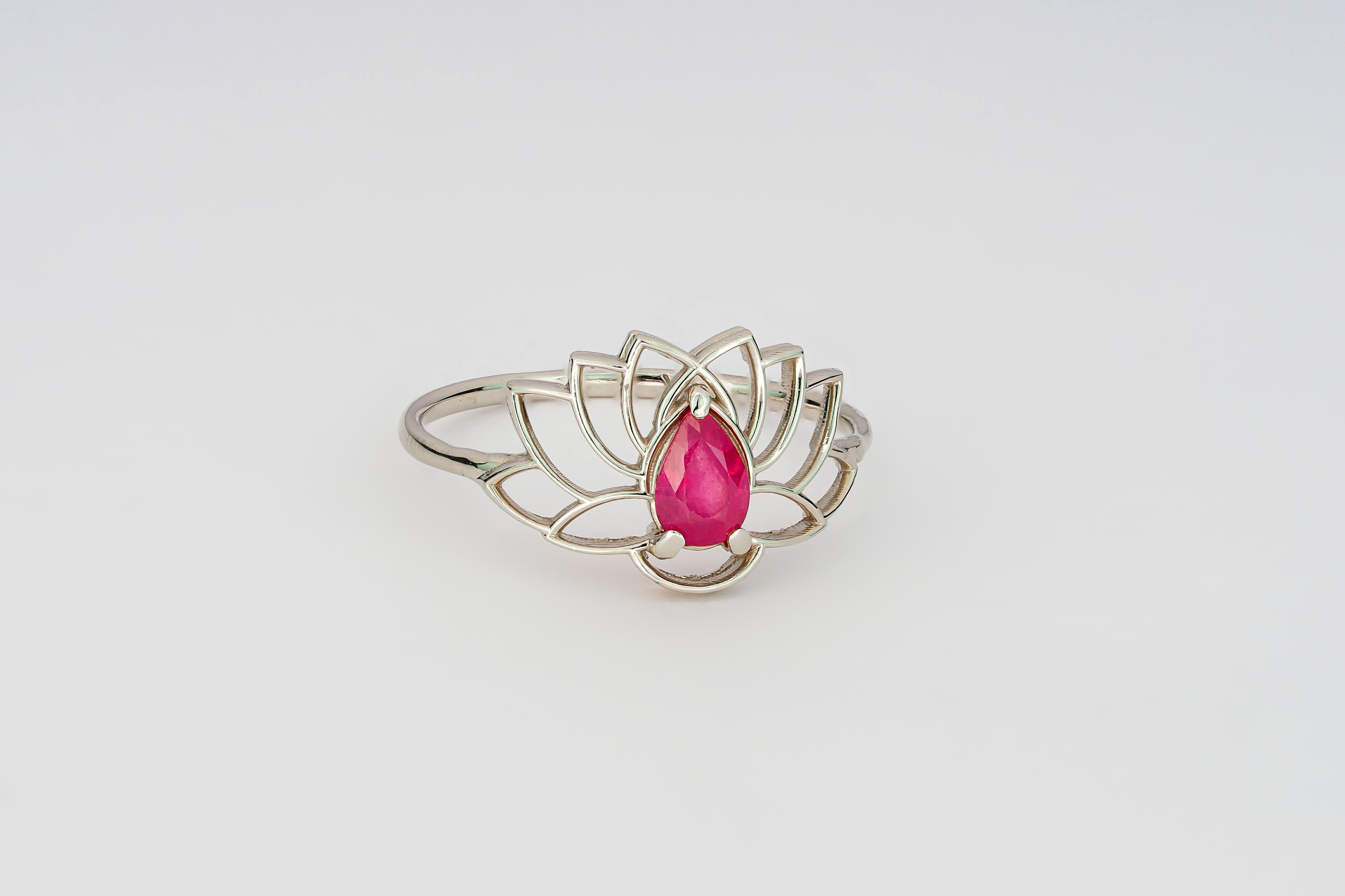 For Sale:  Pear ruby ring in 14 karat gold. Lotus ring with ruby 3