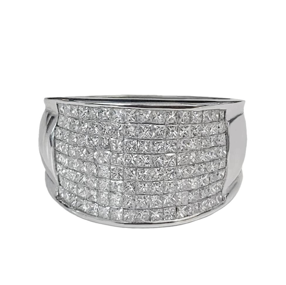 Men's 14k White Gold Ring with Sparkle Diamonds For Sale