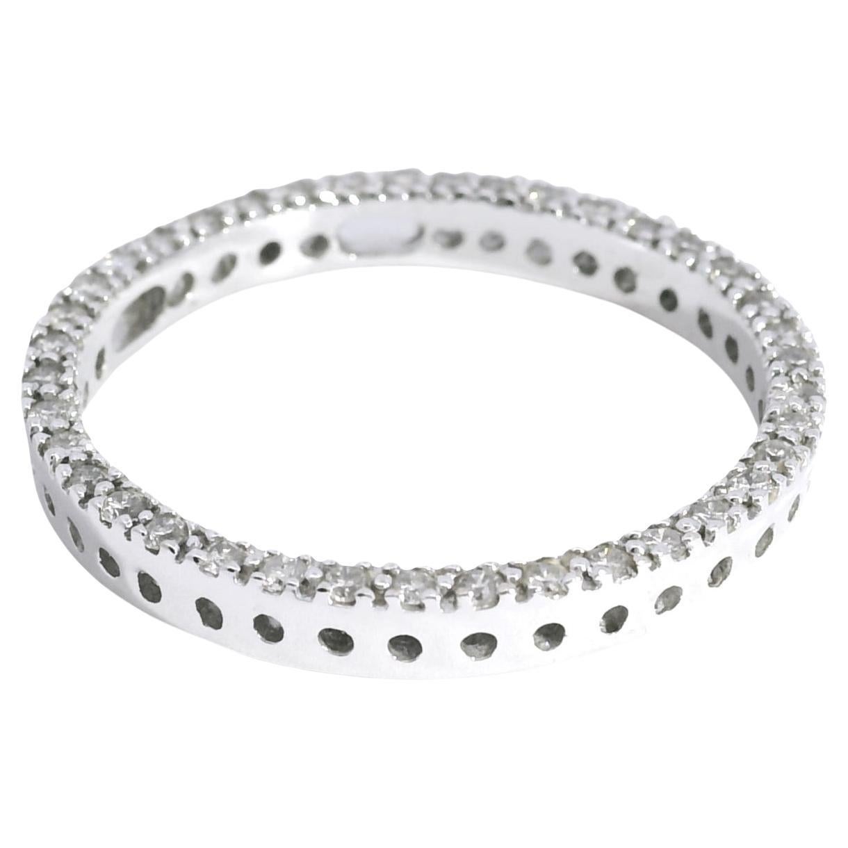 14k White Gold Round Brilliant Approx. 0.60ctw Diamond Set Circle Pendant